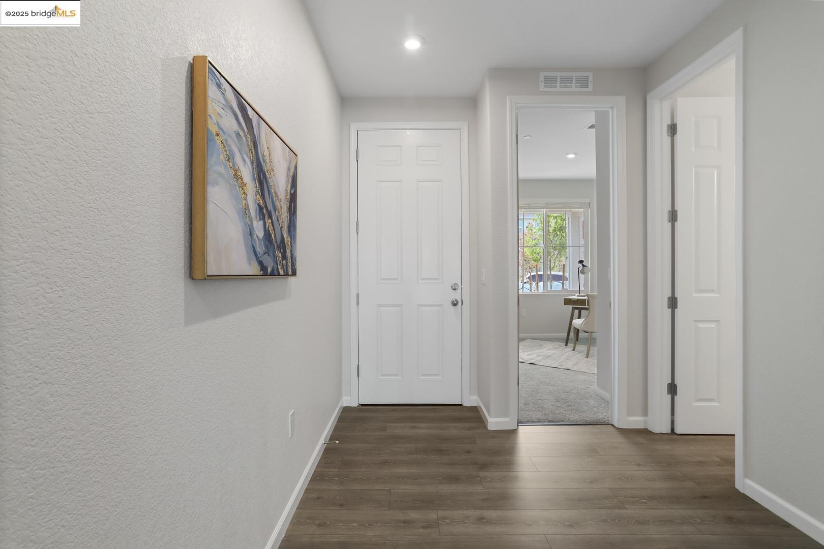 Detail Gallery Image 6 of 32 For 6819 Saint Elias Way, Stockton,  CA 95219 - 4 Beds | 2 Baths
