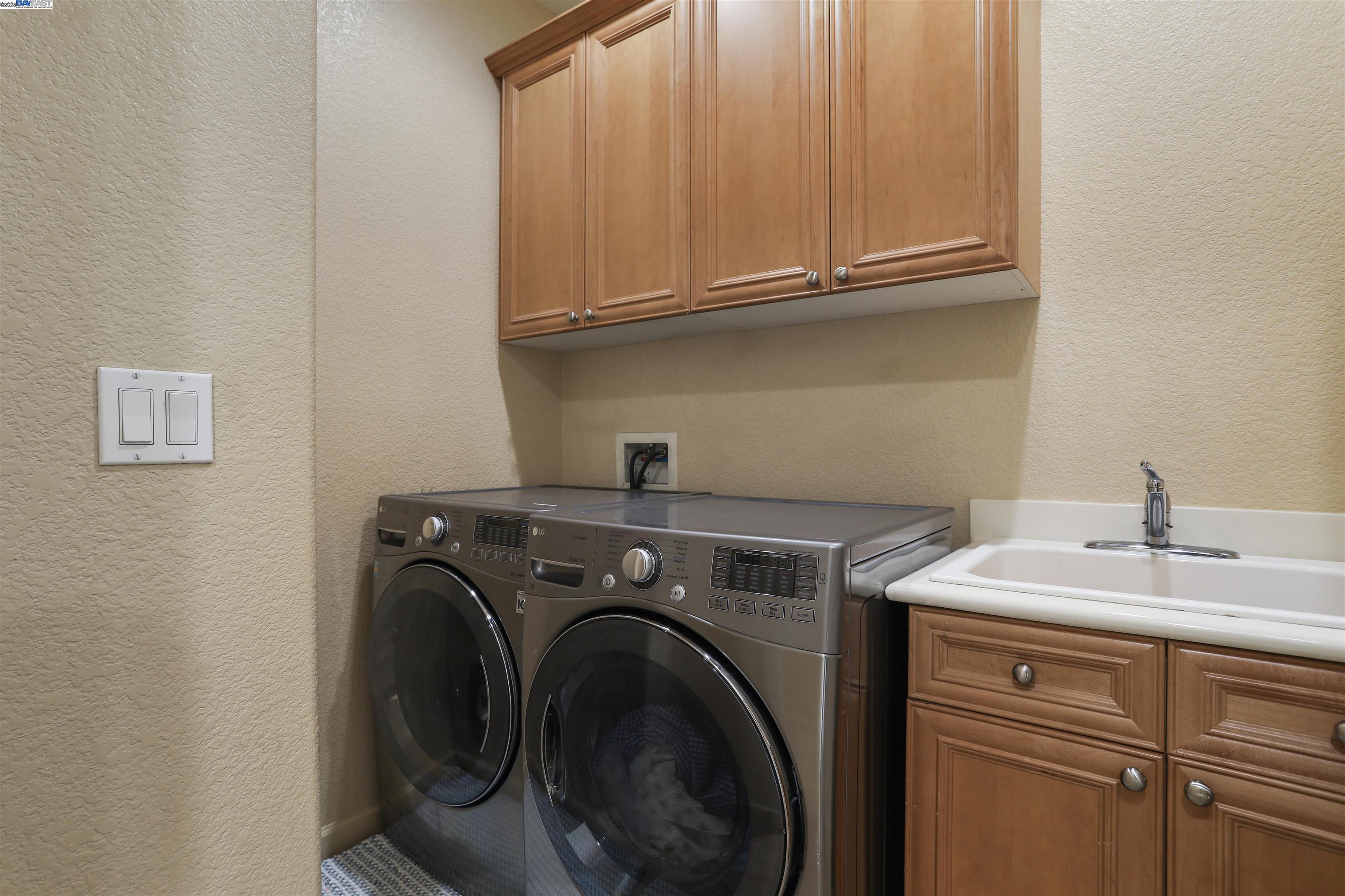Detail Gallery Image 24 of 43 For 2156 Capistrano, Manteca,  CA 95337 - 5 Beds | 3/1 Baths