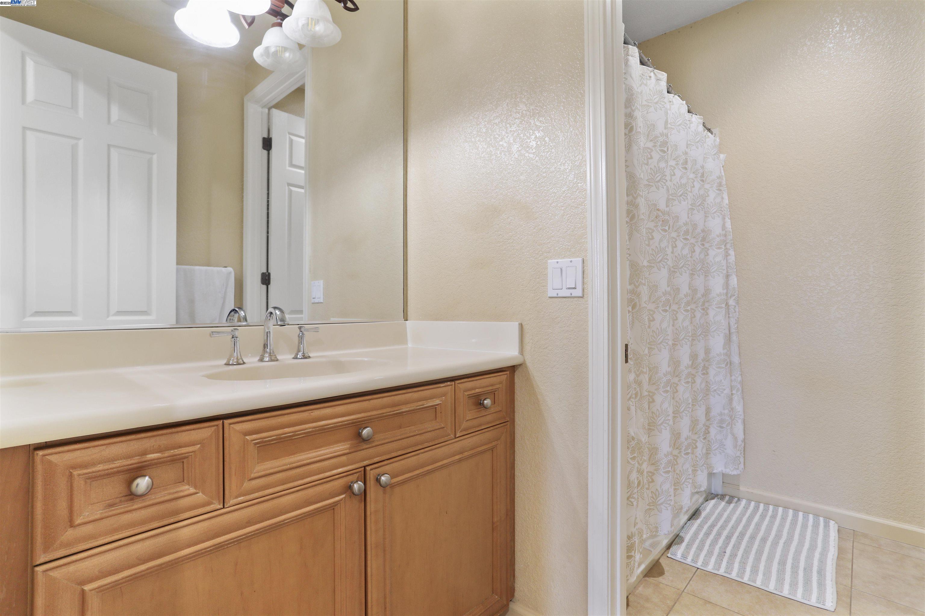 Detail Gallery Image 25 of 43 For 2156 Capistrano, Manteca,  CA 95337 - 5 Beds | 3/1 Baths