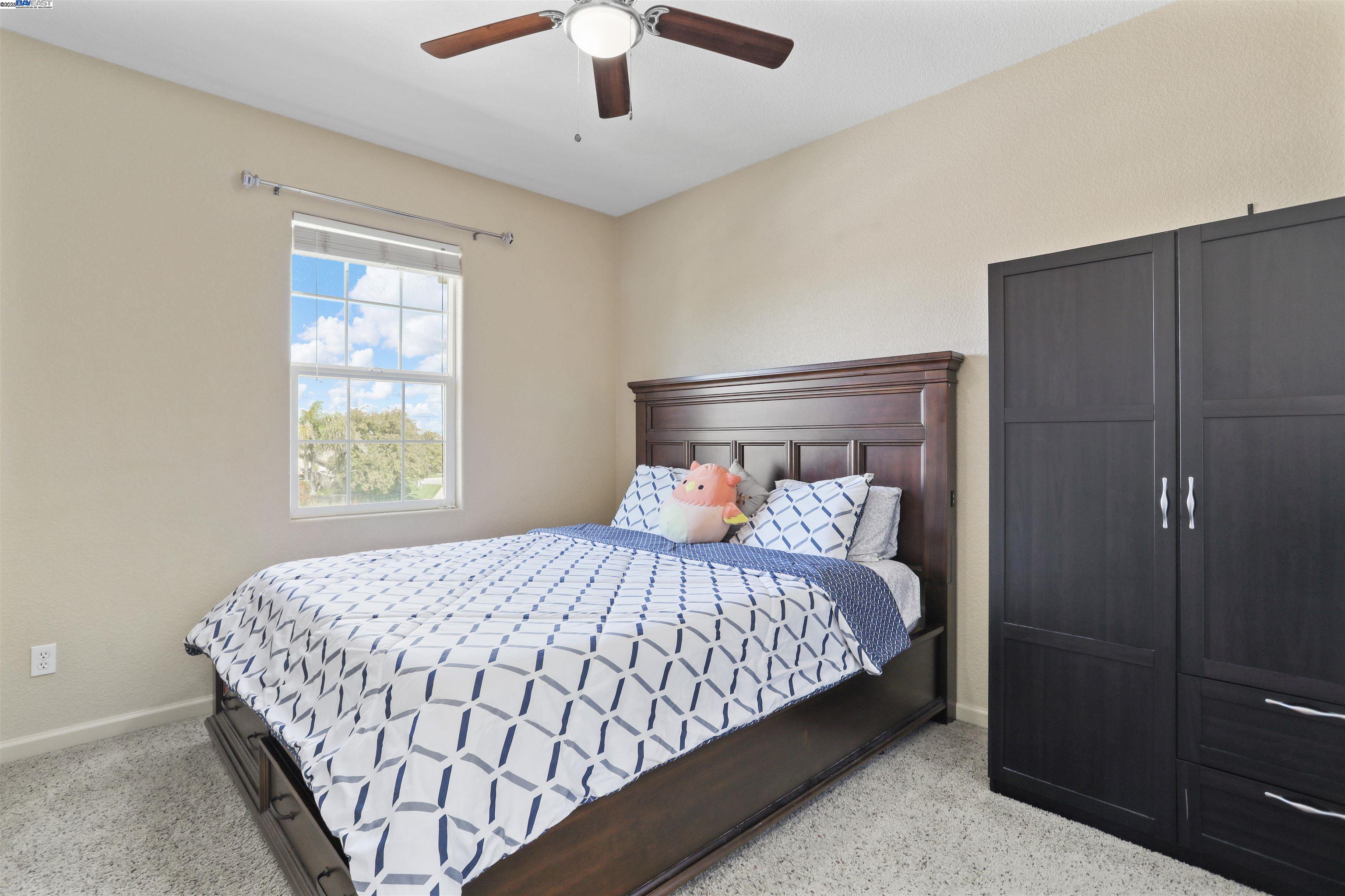 Detail Gallery Image 27 of 43 For 2156 Capistrano, Manteca,  CA 95337 - 5 Beds | 3/1 Baths