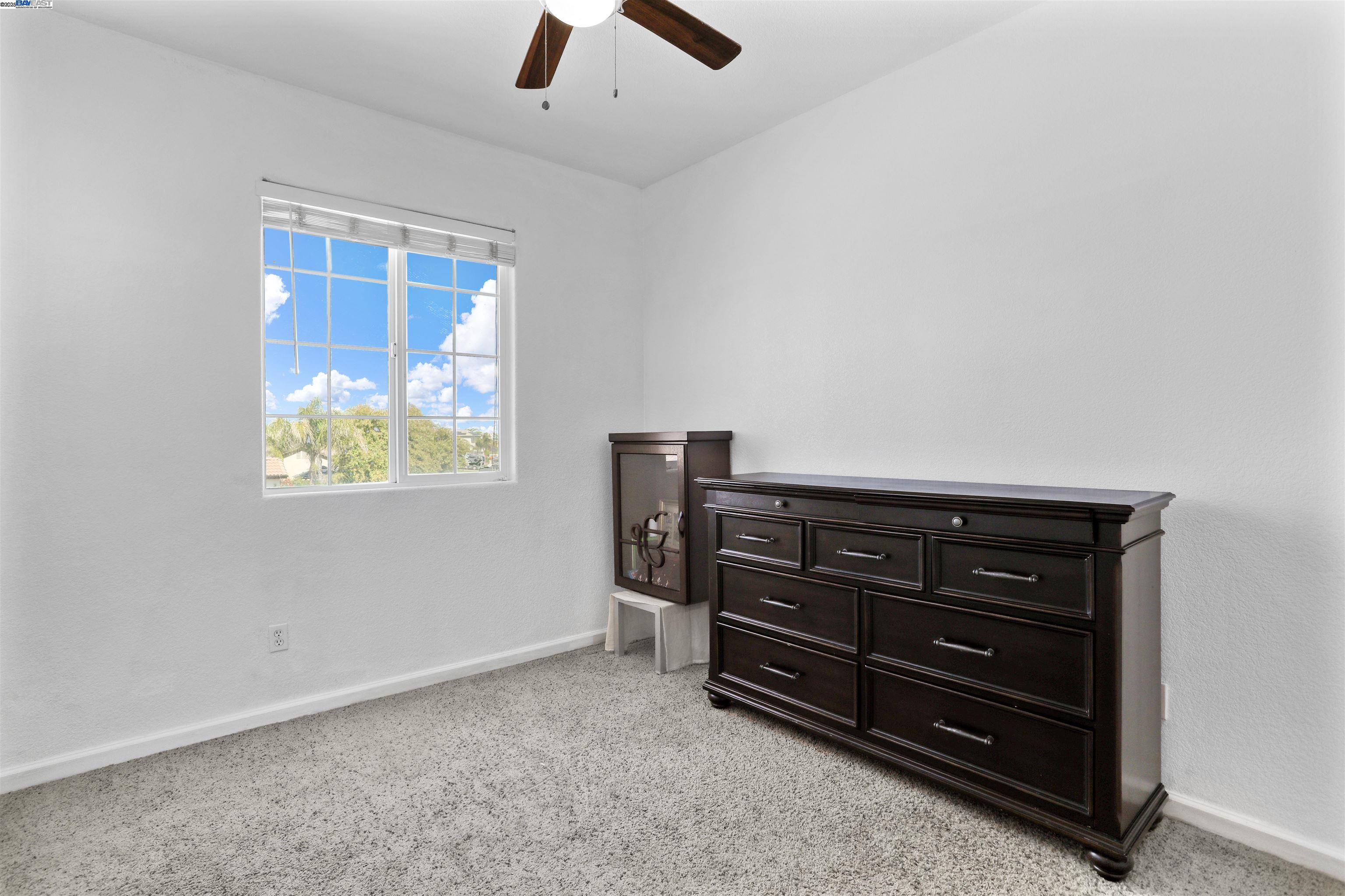 Detail Gallery Image 30 of 43 For 2156 Capistrano, Manteca,  CA 95337 - 5 Beds | 3/1 Baths