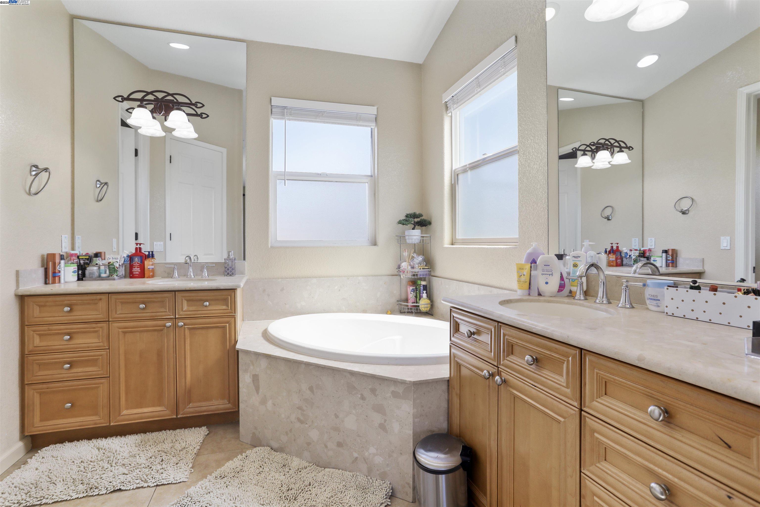 Detail Gallery Image 33 of 43 For 2156 Capistrano, Manteca,  CA 95337 - 5 Beds | 3/1 Baths