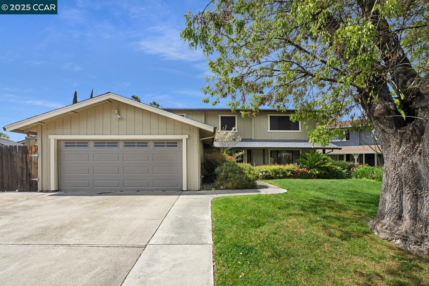 Detail Gallery Image 1 of 29 For 8715 Eastwood Ct, Stockton,  CA 95209 - 4 Beds | 2/1 Baths