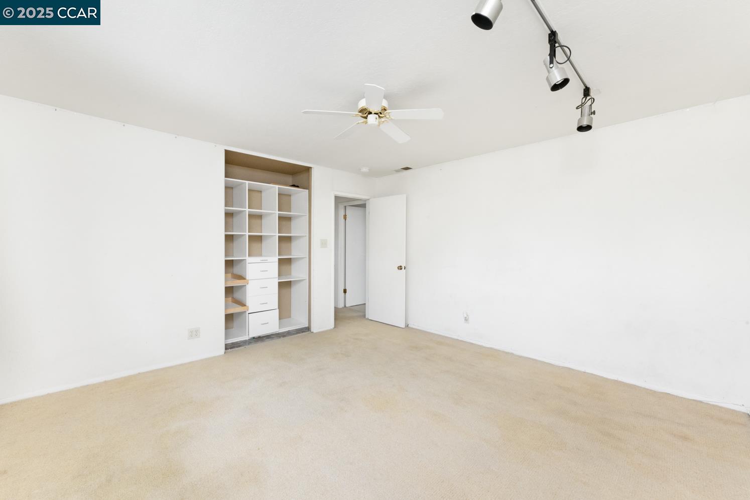 Detail Gallery Image 16 of 29 For 8715 Eastwood Ct, Stockton,  CA 95209 - 4 Beds | 2/1 Baths