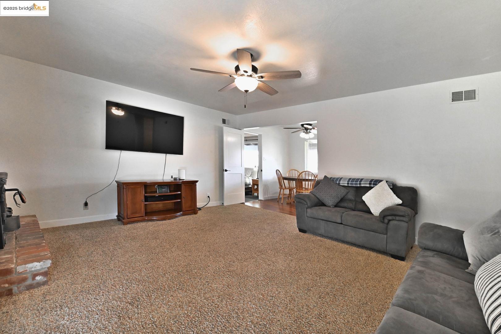 Detail Gallery Image 15 of 60 For 464 San Joaquin Ave, Angels Camp,  CA 95222 - 4 Beds | 2 Baths