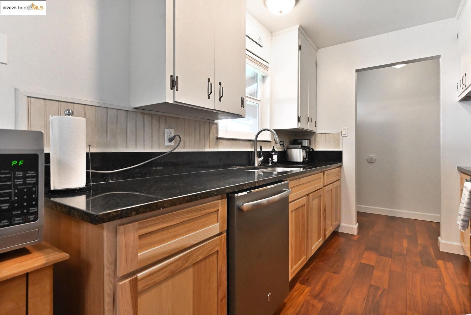 Detail Gallery Image 7 of 60 For 464 San Joaquin Ave, Angels Camp,  CA 95222 - 4 Beds | 2 Baths