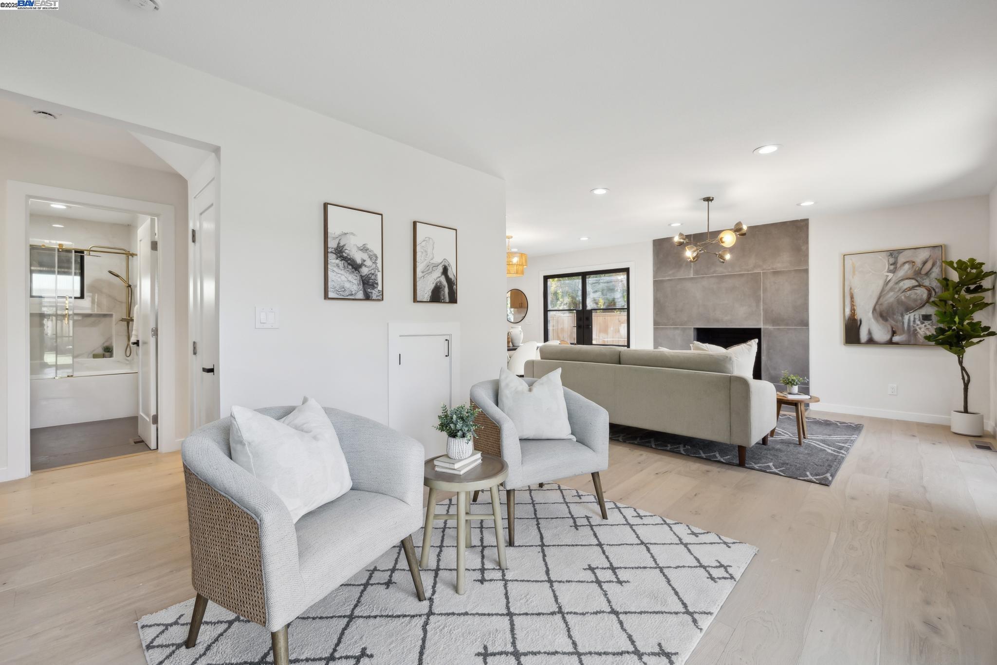 Detail Gallery Image 17 of 60 For 969 Kennard Way, Sunnyvale,  CA 94087 - 4 Beds | 4 Baths