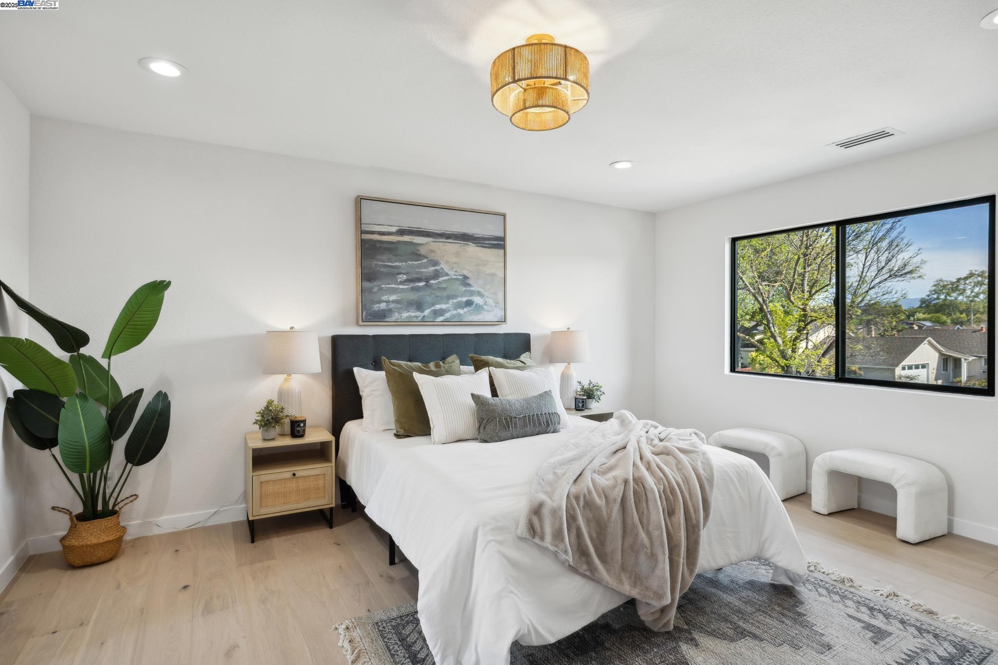 Detail Gallery Image 26 of 60 For 969 Kennard Way, Sunnyvale,  CA 94087 - 4 Beds | 4 Baths
