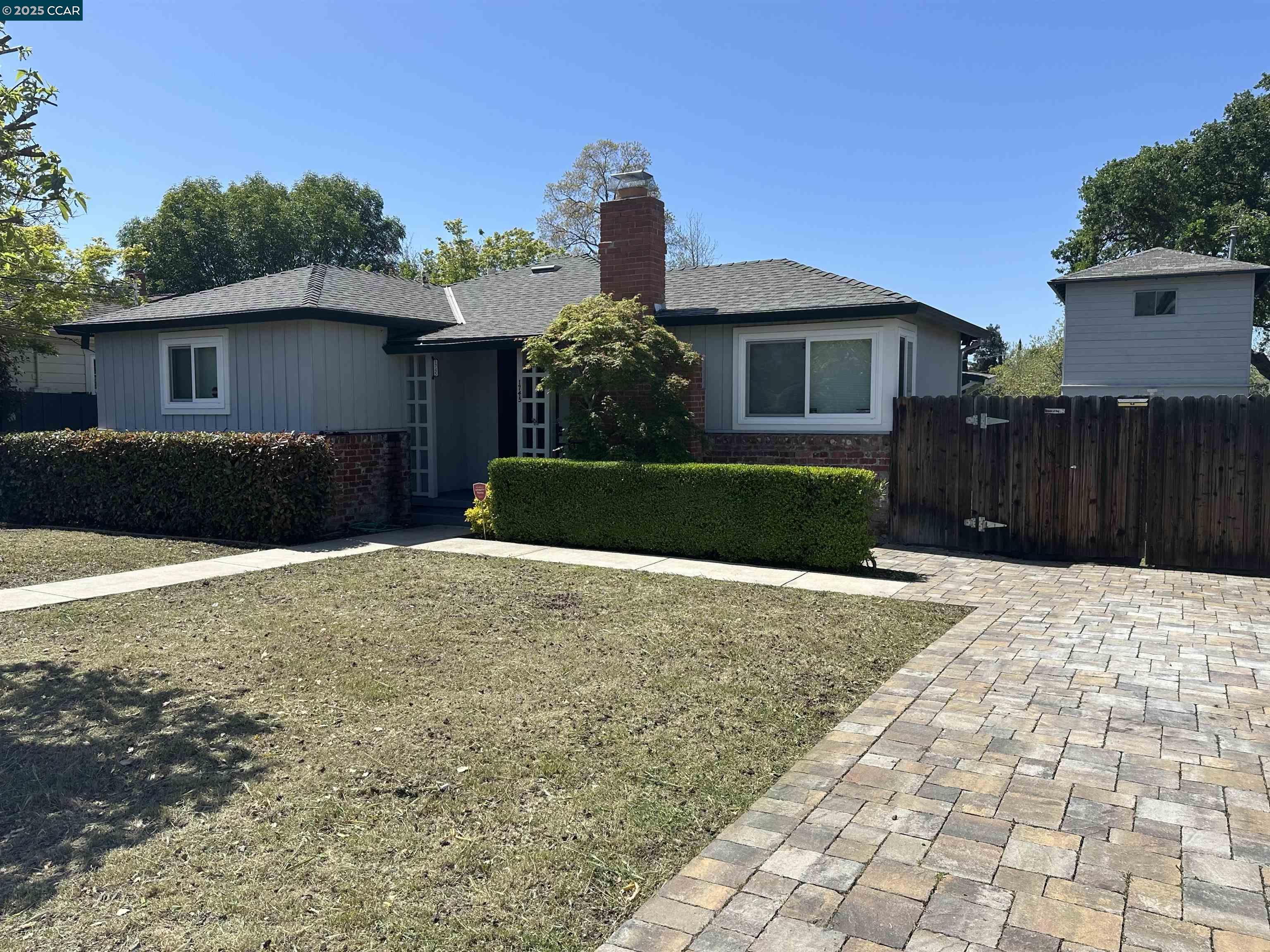 Detail Gallery Image 1 of 1 For 1745 Humphrey Dr, Concord,  CA 94519 - 3 Beds | 2 Baths