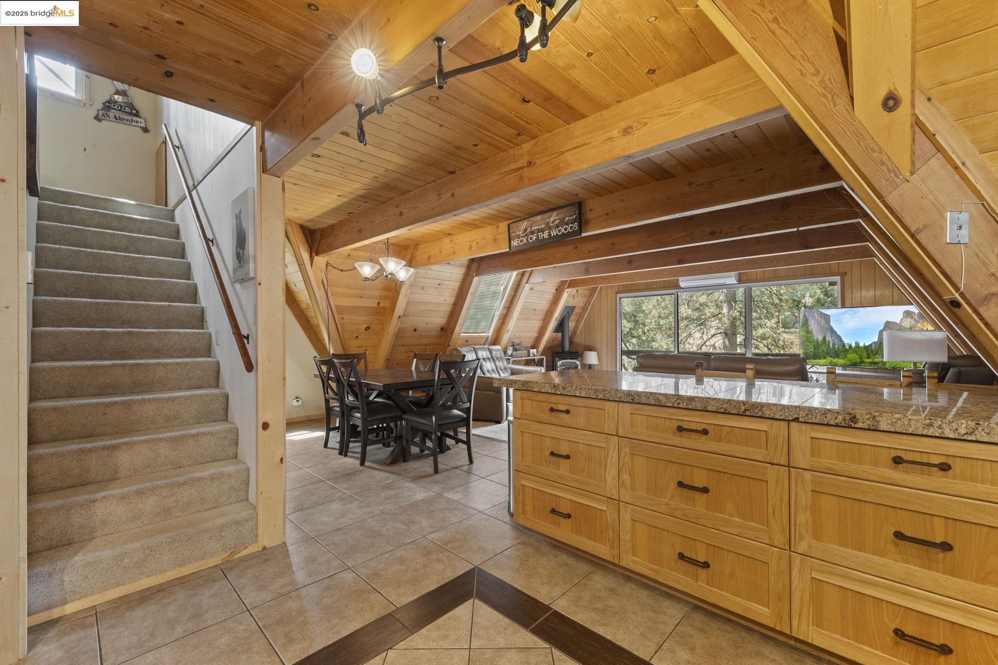 Detail Gallery Image 14 of 45 For 24182 Paipu, Mi Wuk Village,  CA 95346 - 3 Beds | 2/1 Baths