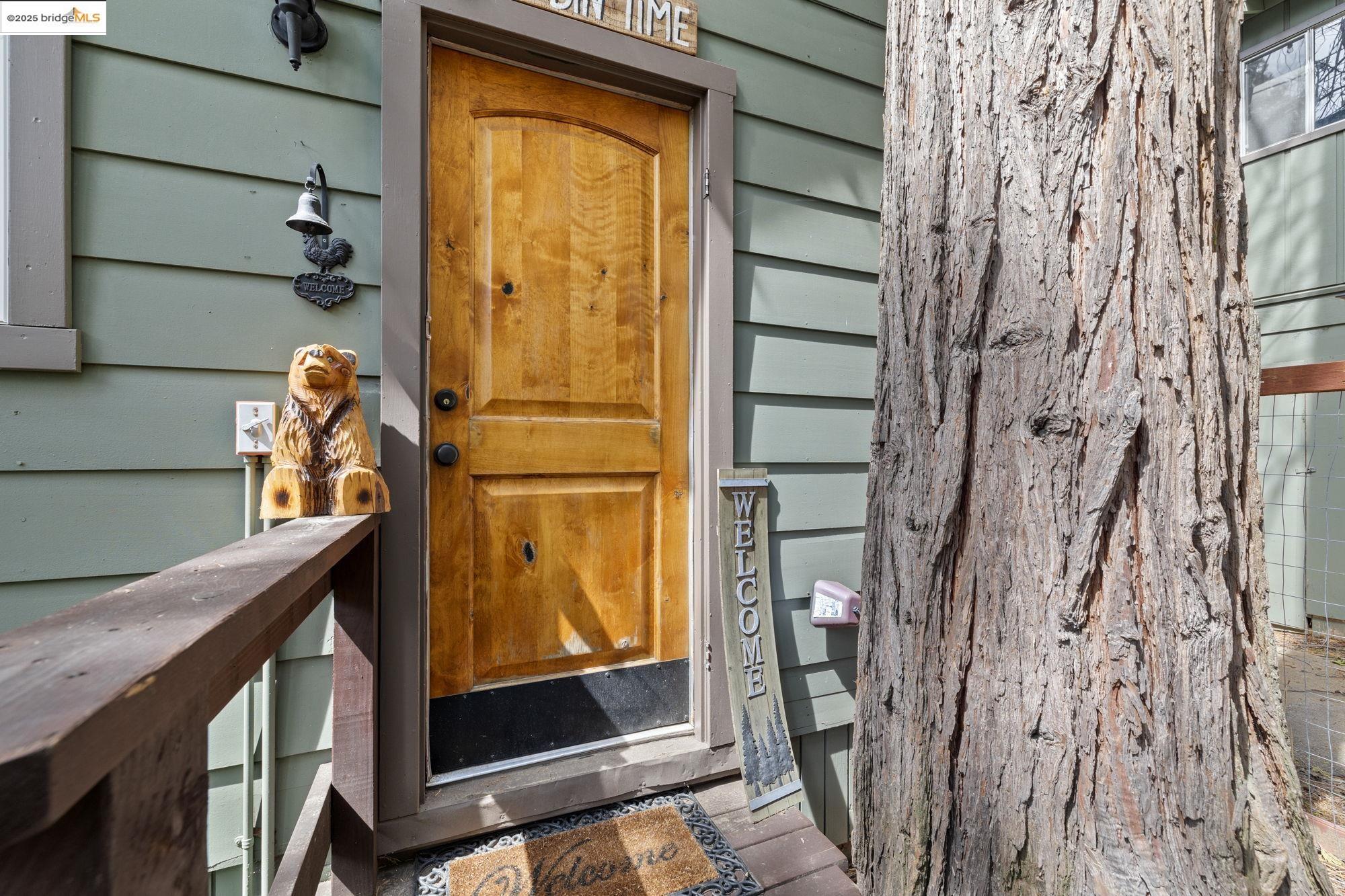 Detail Gallery Image 3 of 45 For 24182 Paipu, Mi Wuk Village,  CA 95346 - 3 Beds | 2/1 Baths