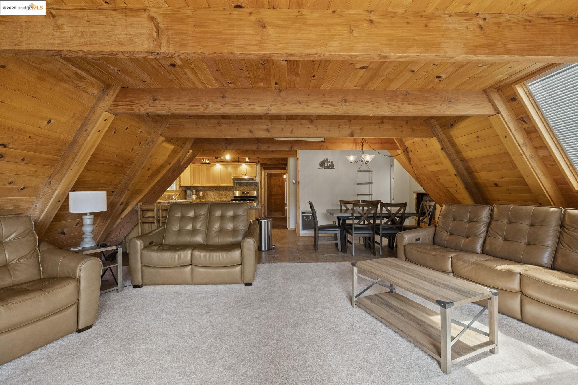 Detail Gallery Image 8 of 45 For 24182 Paipu, Mi Wuk Village,  CA 95346 - 3 Beds | 2/1 Baths
