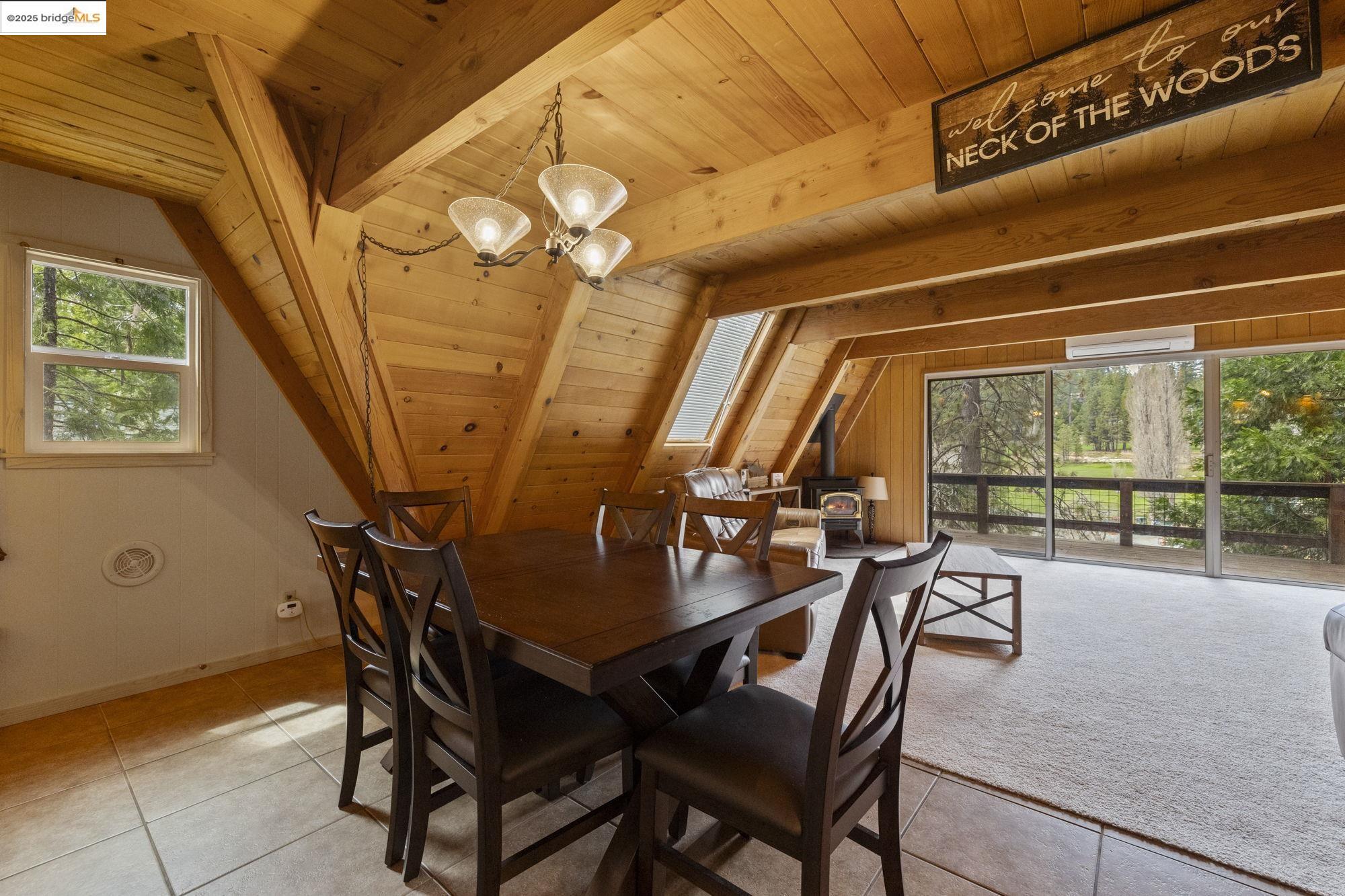 Detail Gallery Image 9 of 45 For 24182 Paipu, Mi Wuk Village,  CA 95346 - 3 Beds | 2/1 Baths