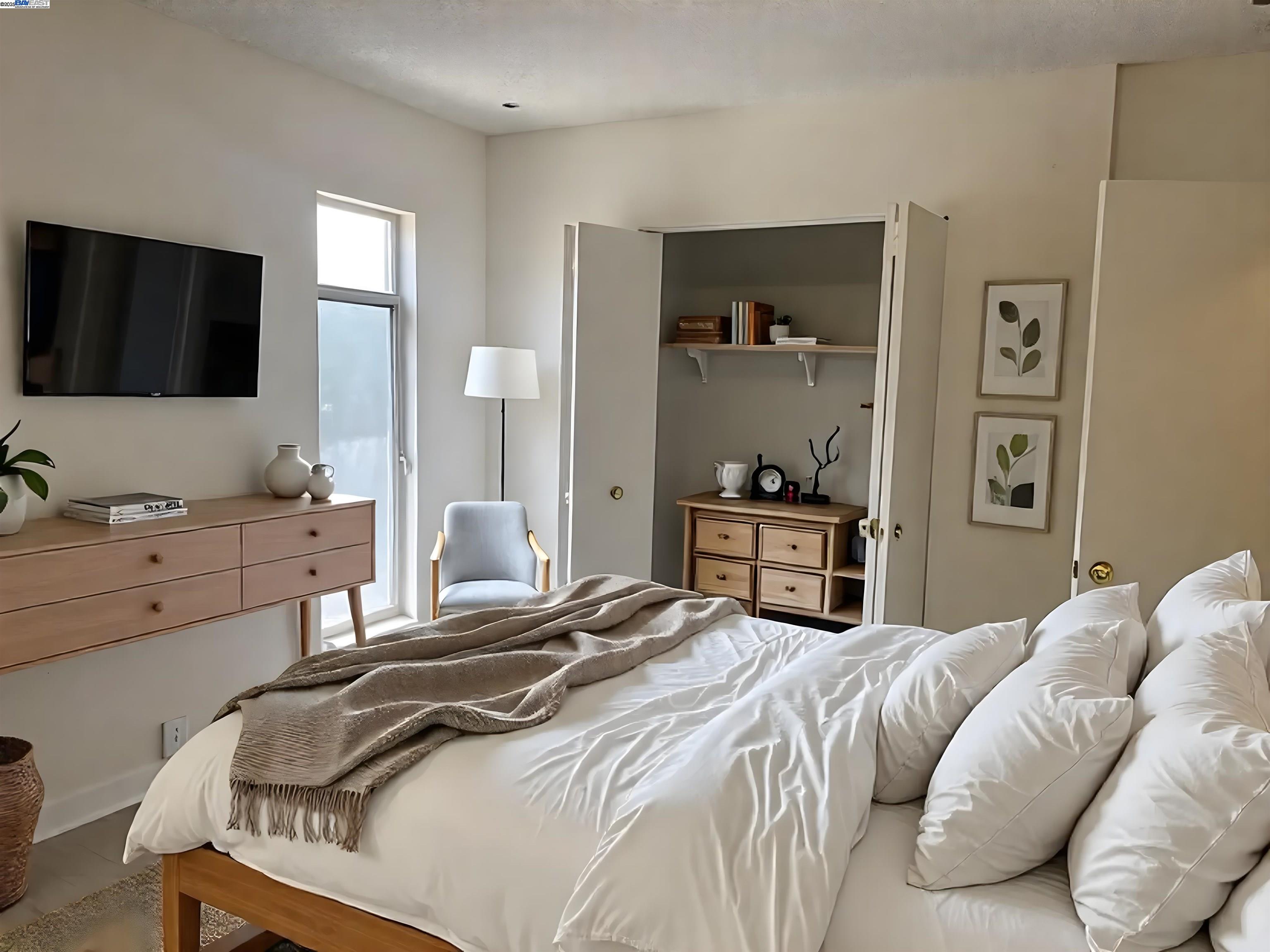 Detail Gallery Image 14 of 17 For 910 F, Davis,  CA 95616 - 2 Beds | 1 Baths
