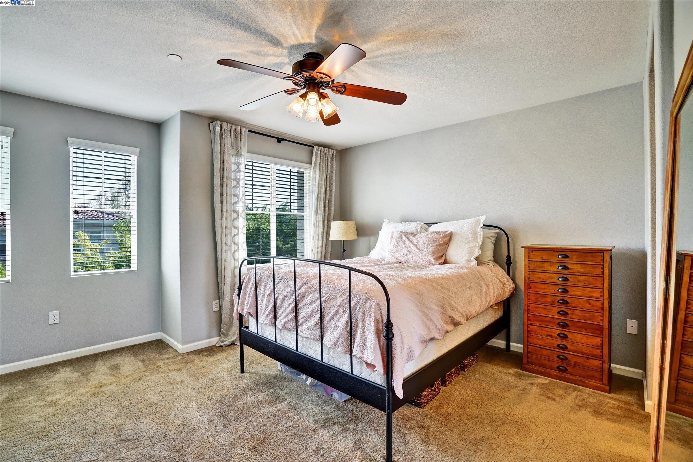 Detail Gallery Image 29 of 53 For 140 Selby Ln #4,  Livermore,  CA 94551 - 3 Beds | 3/1 Baths