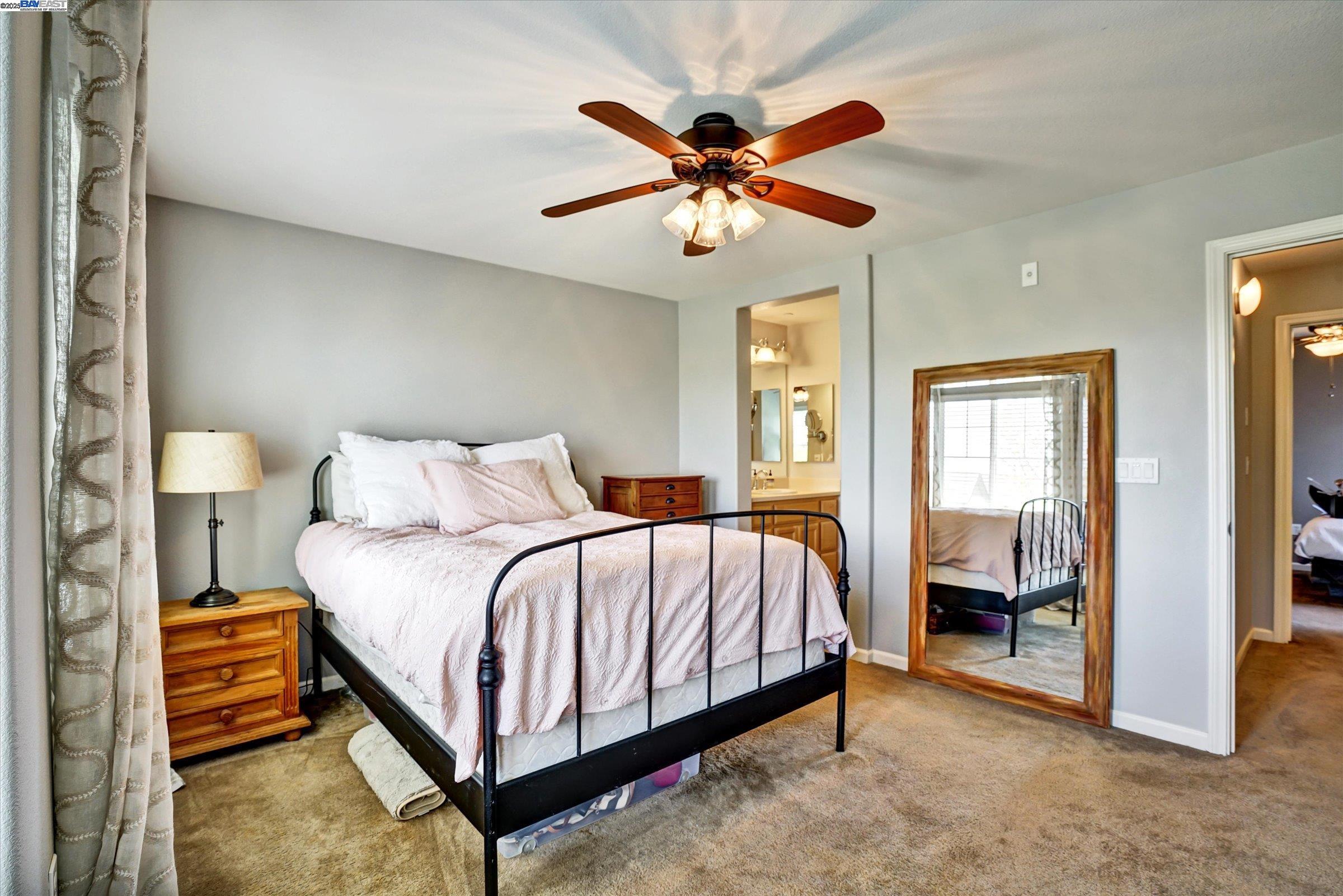 Detail Gallery Image 31 of 53 For 140 Selby Ln #4,  Livermore,  CA 94551 - 3 Beds | 3/1 Baths