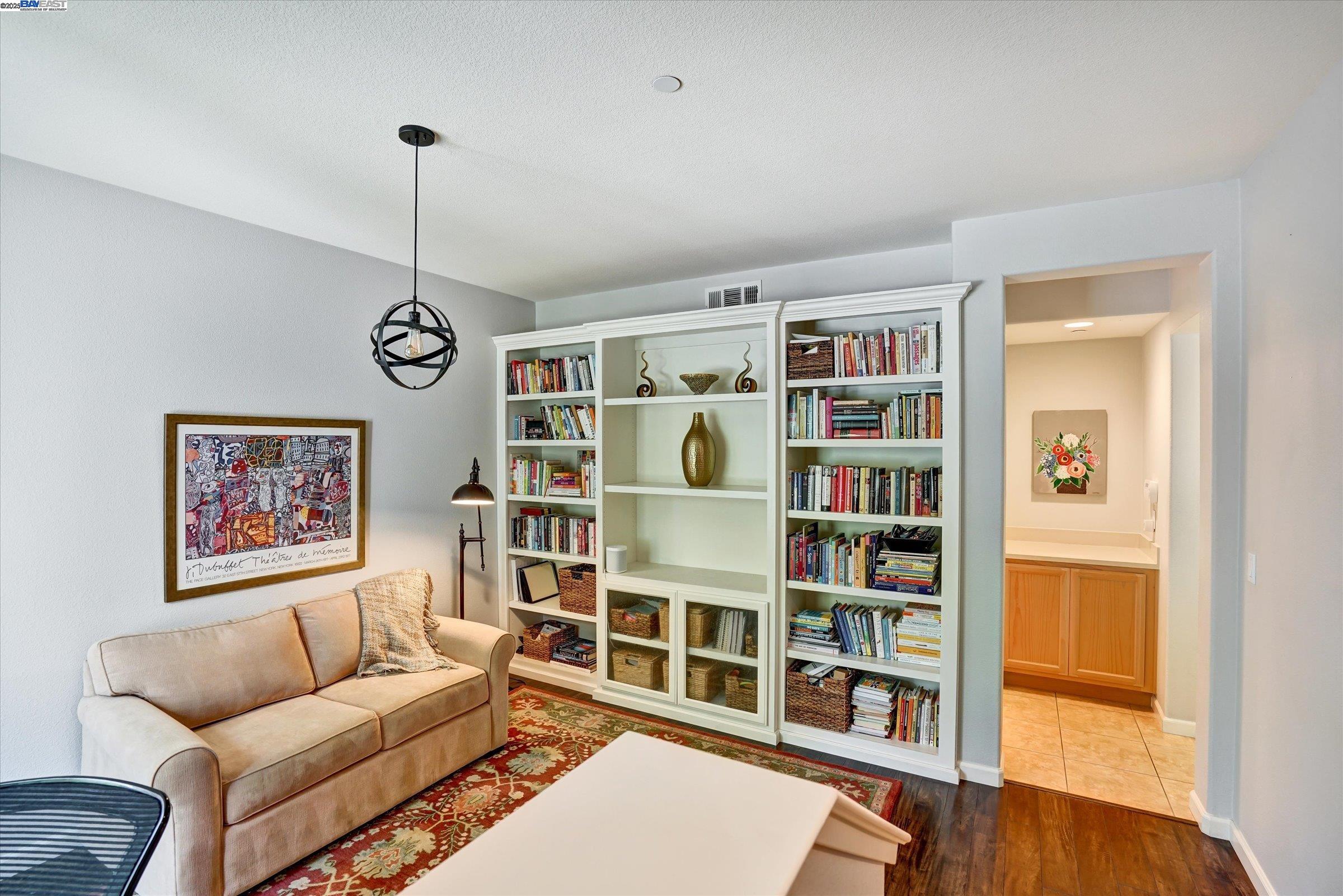 Detail Gallery Image 5 of 53 For 140 Selby Ln #4,  Livermore,  CA 94551 - 3 Beds | 3/1 Baths
