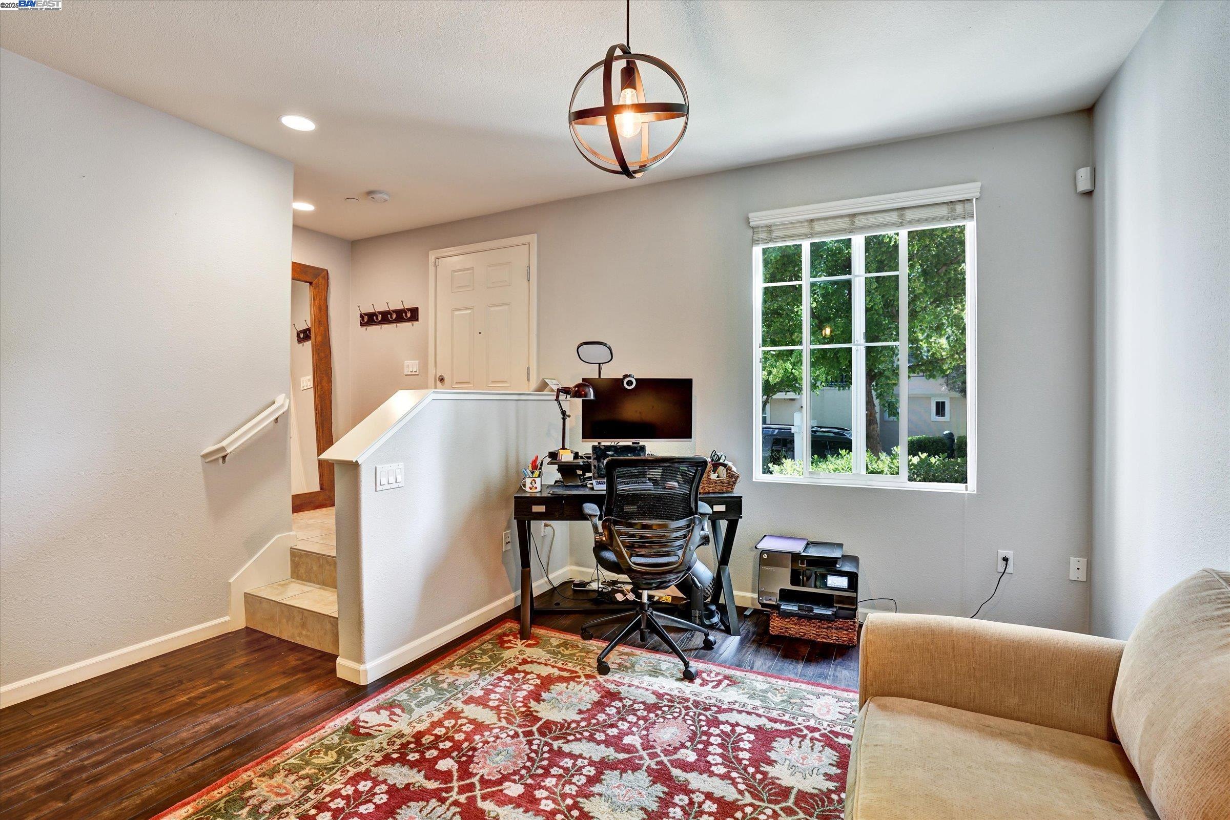 Detail Gallery Image 7 of 53 For 140 Selby Ln #4,  Livermore,  CA 94551 - 3 Beds | 3/1 Baths