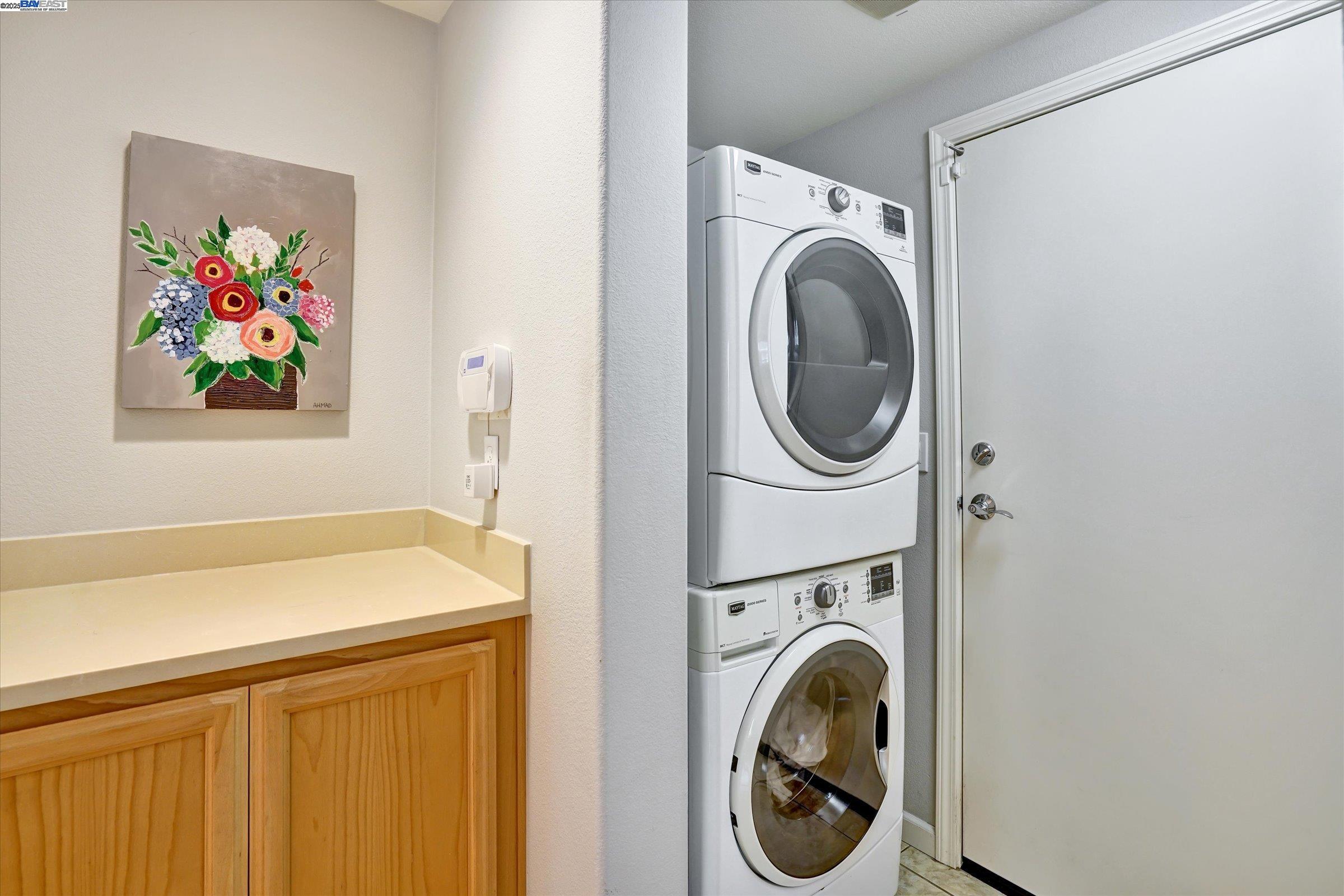 Detail Gallery Image 9 of 53 For 140 Selby Ln #4,  Livermore,  CA 94551 - 3 Beds | 3/1 Baths