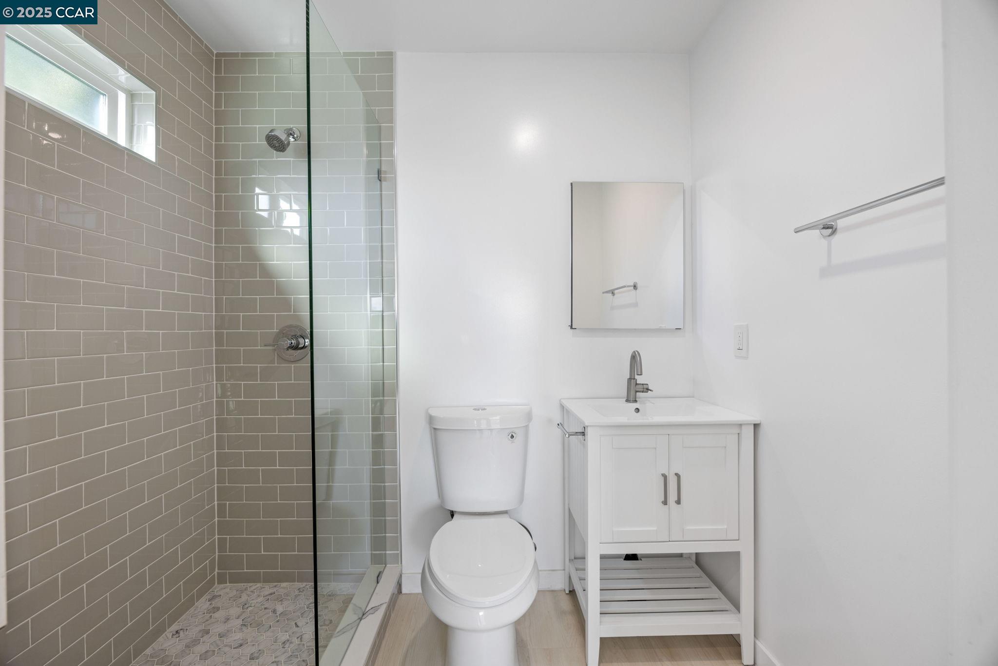 Detail Gallery Image 14 of 14 For 1015 47th St #D,  Emeryville,  CA 94608 - 1 Beds | 1 Baths