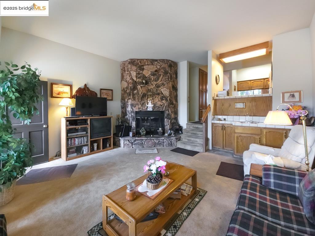 Detail Gallery Image 15 of 32 For 12729 Junipero Serra Wy, Groveland,  CA 95321 - 3 Beds | 3 Baths