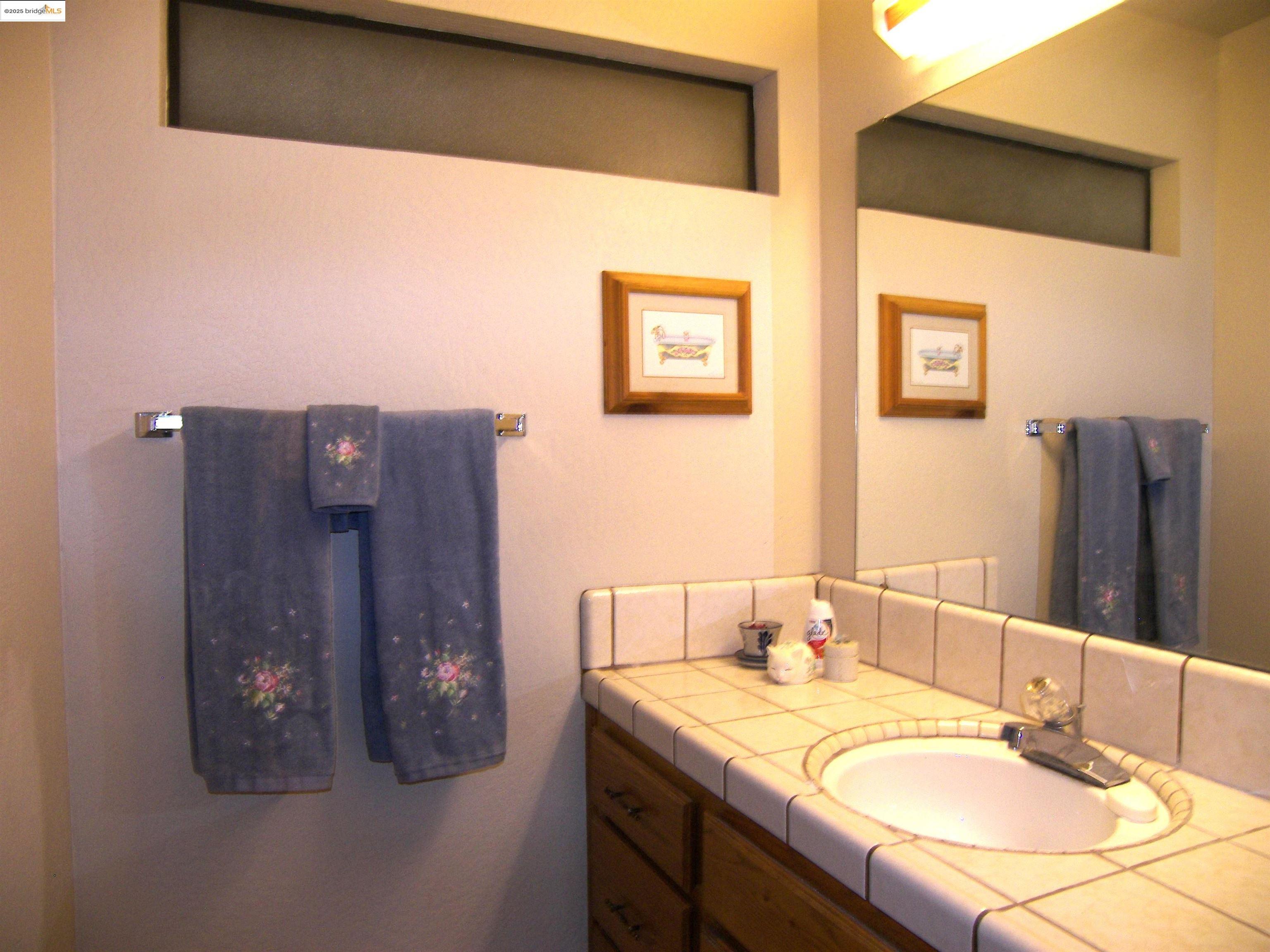 Detail Gallery Image 27 of 32 For 12729 Junipero Serra Wy, Groveland,  CA 95321 - 3 Beds | 3 Baths