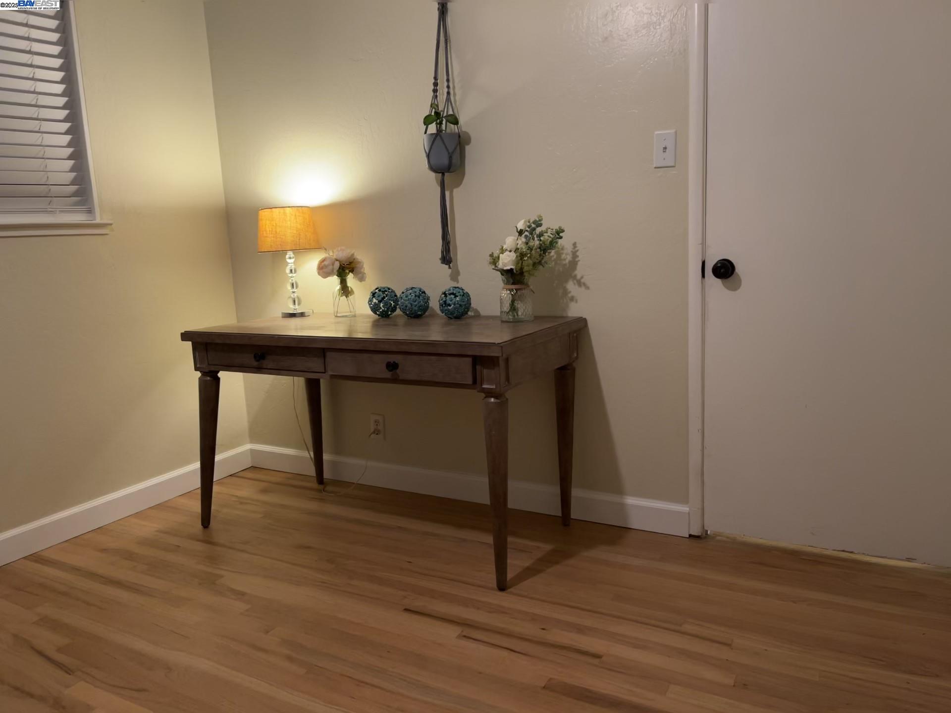 Detail Gallery Image 5 of 15 For 5774 Crow Lane, San Jose,  CA 95123 - 3 Beds | 2 Baths
