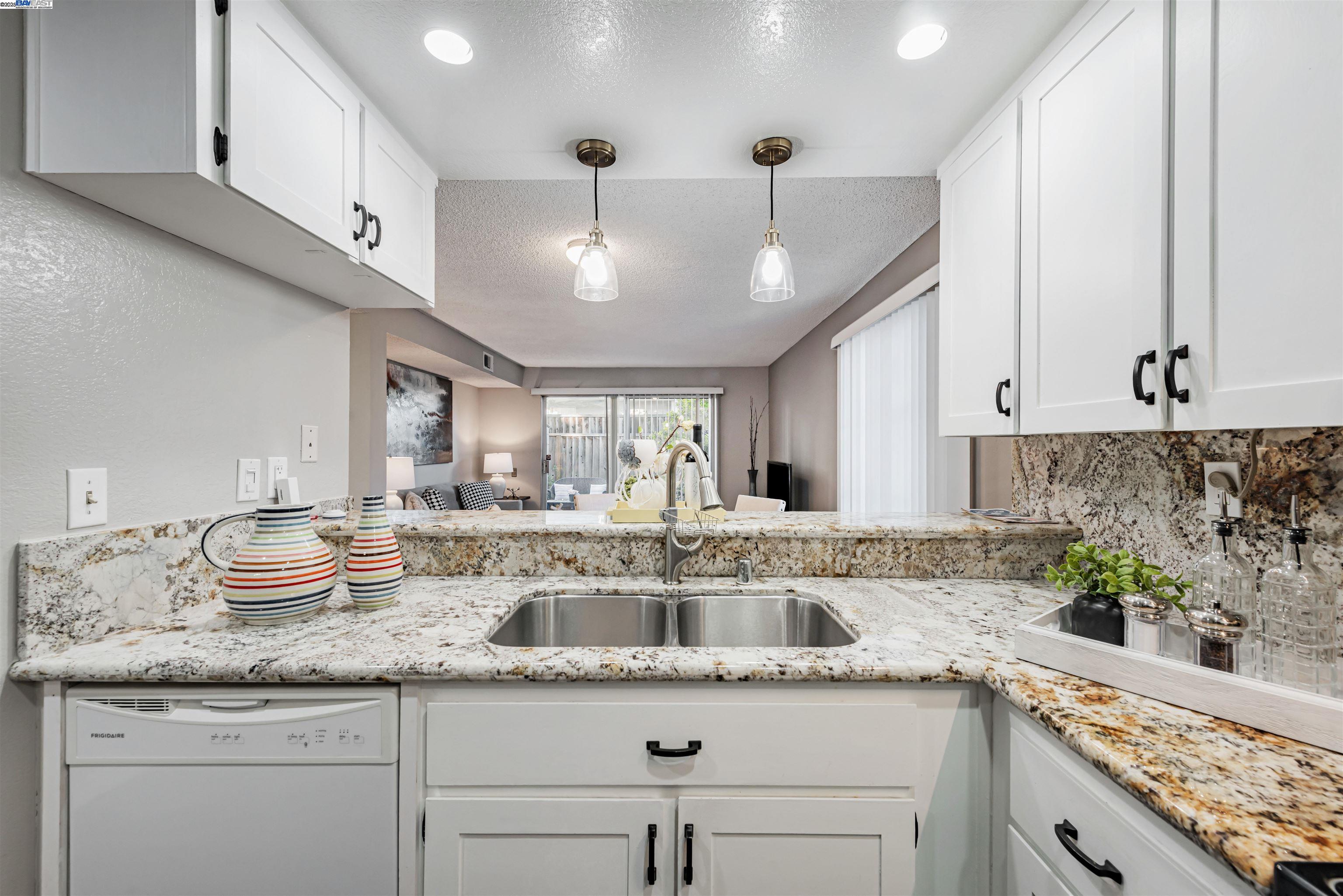 Photo #19: 41093201 Listing: Photo #19