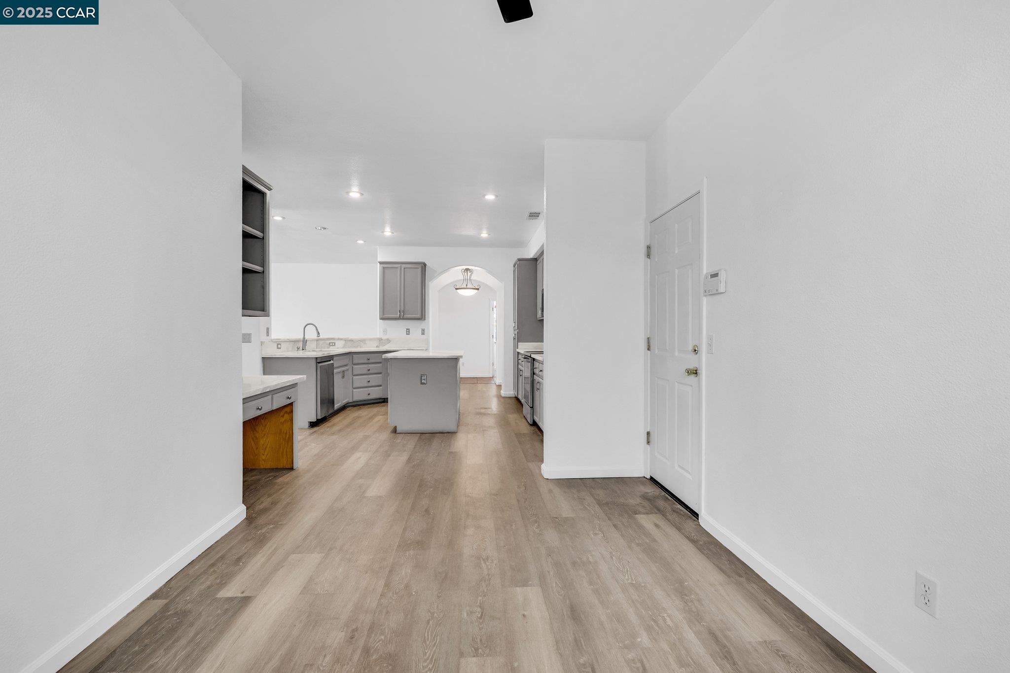 Detail Gallery Image 10 of 28 For 3204 Esser Ct, Modesto,  CA 95355 - 4 Beds | 2 Baths