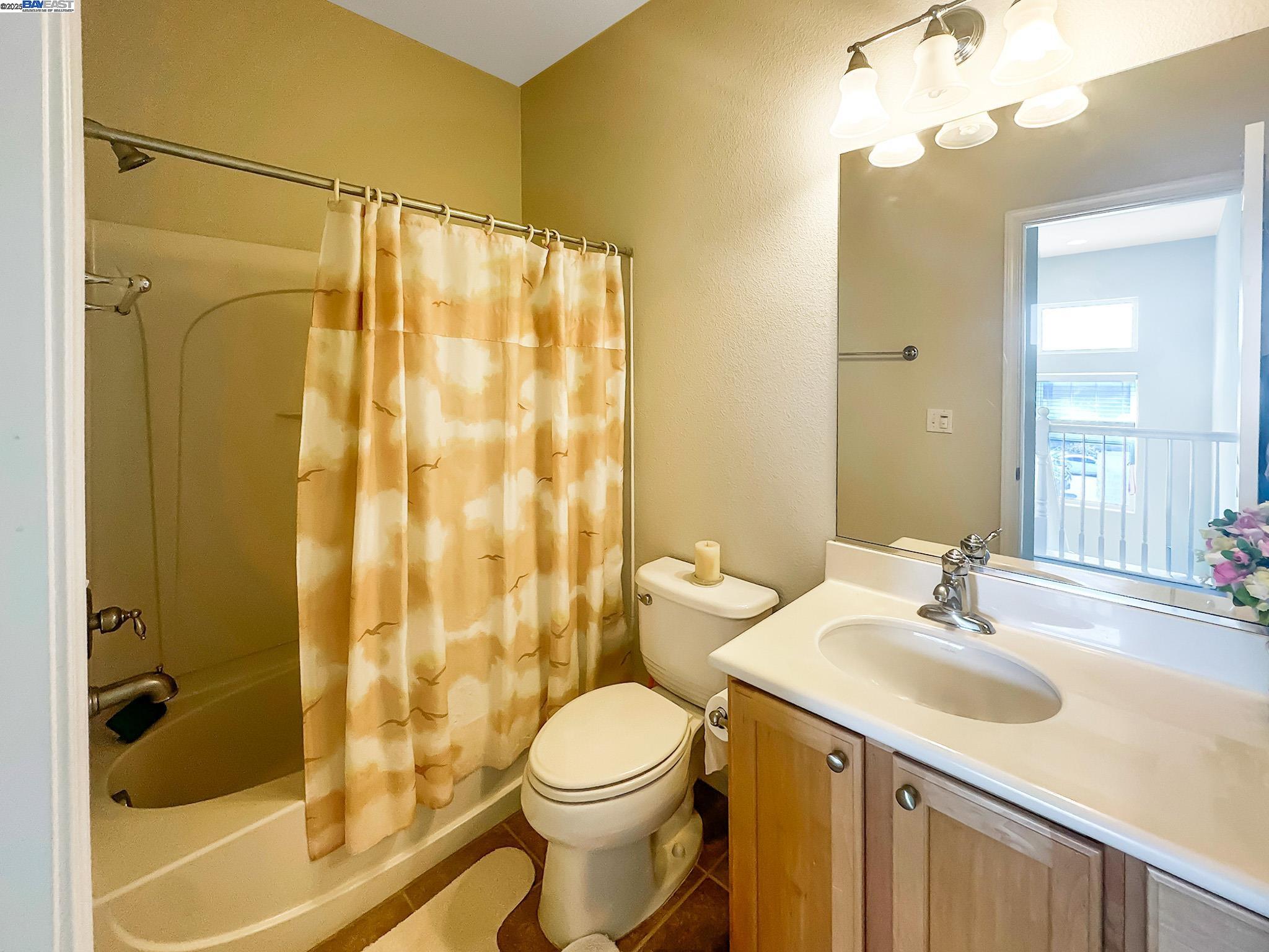Detail Gallery Image 12 of 20 For 2828 10th St, San Pablo,  CA 94806 - 3 Beds | 2/1 Baths