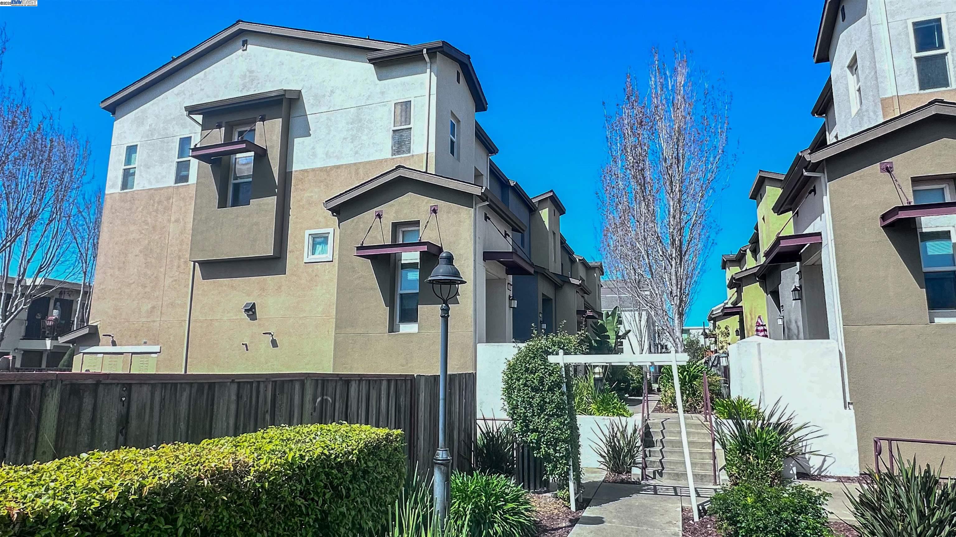 Detail Gallery Image 20 of 20 For 2828 10th St, San Pablo,  CA 94806 - 3 Beds | 2/1 Baths
