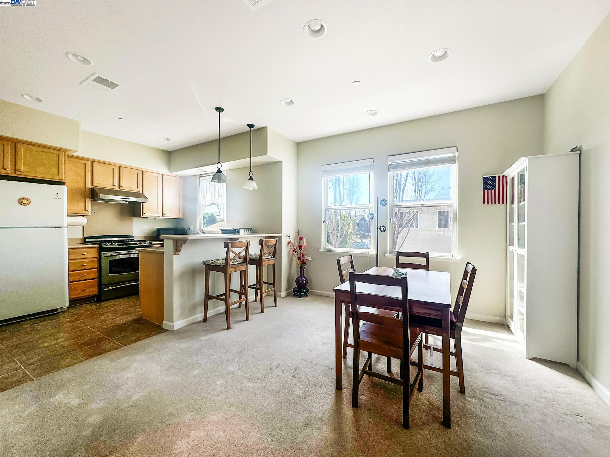 Detail Gallery Image 6 of 20 For 2828 10th St, San Pablo,  CA 94806 - 3 Beds | 2/1 Baths