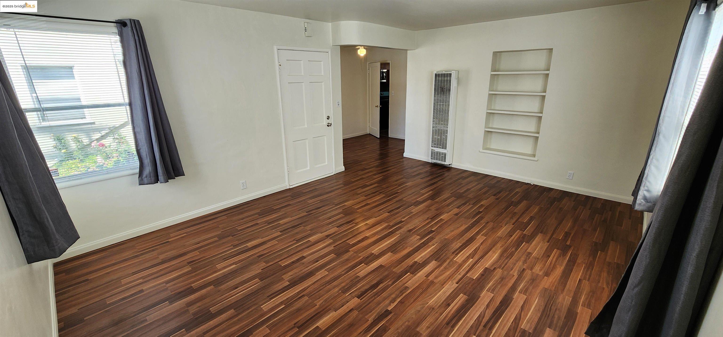 Detail Gallery Image 2 of 13 For 220 Lafayette Ave #2,  San Leandro,  CA 94577 - 1 Beds | 1 Baths
