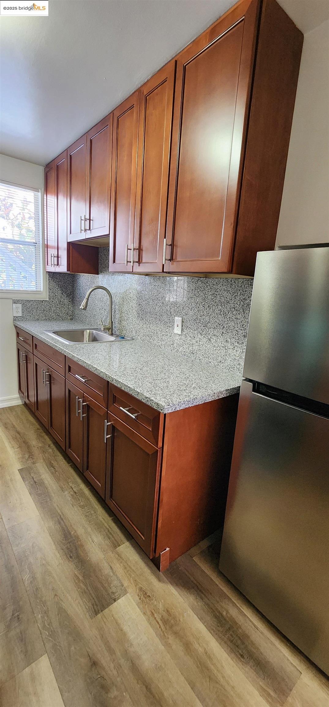 Detail Gallery Image 12 of 13 For 220 Lafayette Ave #2,  San Leandro,  CA 94577 - 1 Beds | 1 Baths