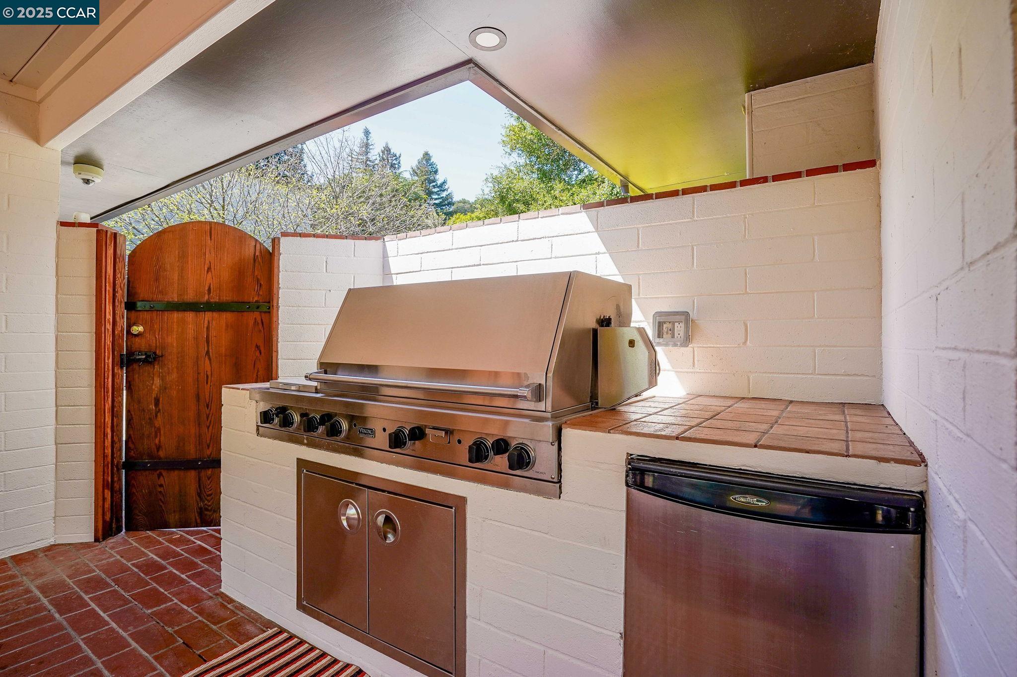 Detail Gallery Image 23 of 47 For 4421 Canyon Way, Martinez,  CA 94553-3727 - 3 Beds | 3 Baths