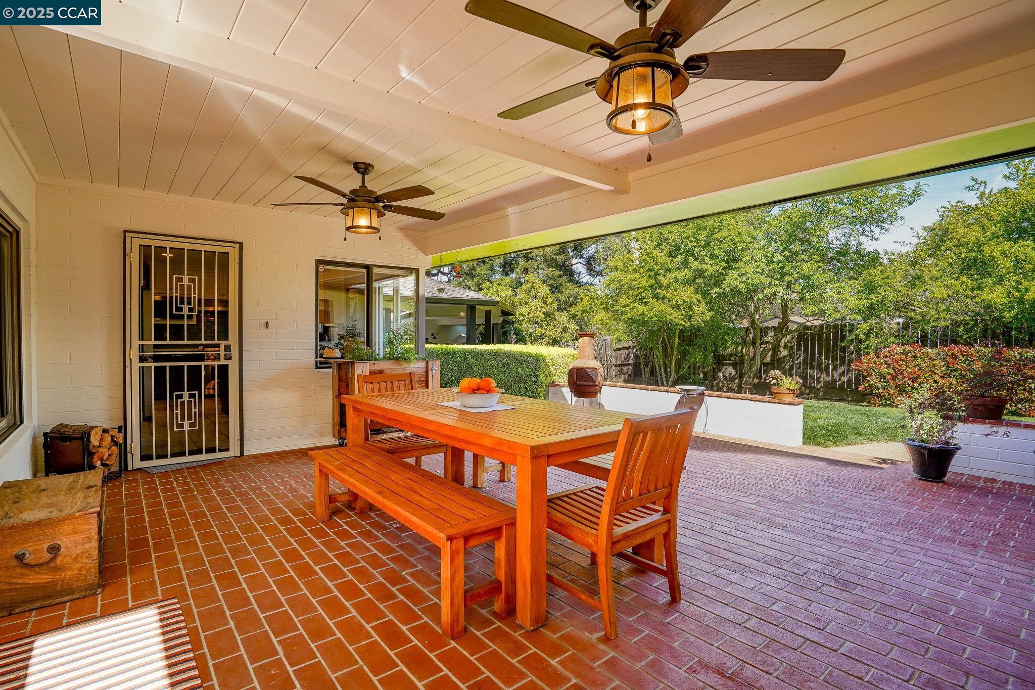 Detail Gallery Image 24 of 47 For 4421 Canyon Way, Martinez,  CA 94553-3727 - 3 Beds | 3 Baths