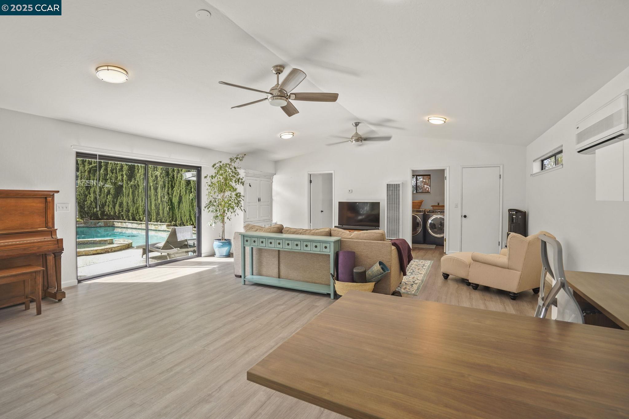 Detail Gallery Image 31 of 47 For 4421 Canyon Way, Martinez,  CA 94553-3727 - 3 Beds | 3 Baths