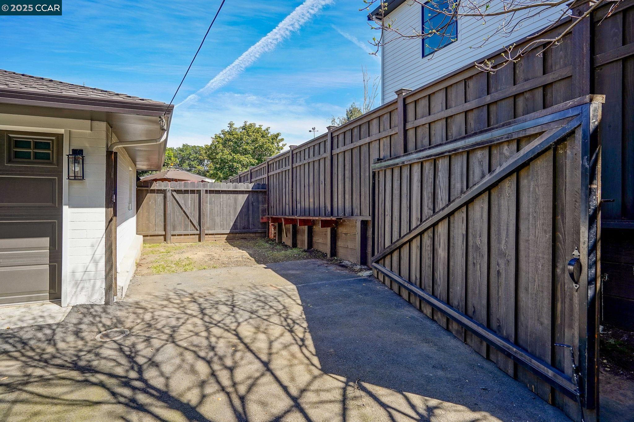Detail Gallery Image 40 of 47 For 4421 Canyon Way, Martinez,  CA 94553-3727 - 3 Beds | 3 Baths