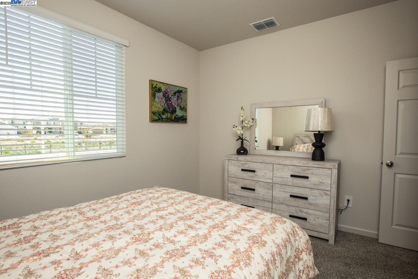 Detail Gallery Image 9 of 25 For 5461 Oneida Way, Antioch,  CA 94531 - 4 Beds | 3 Baths