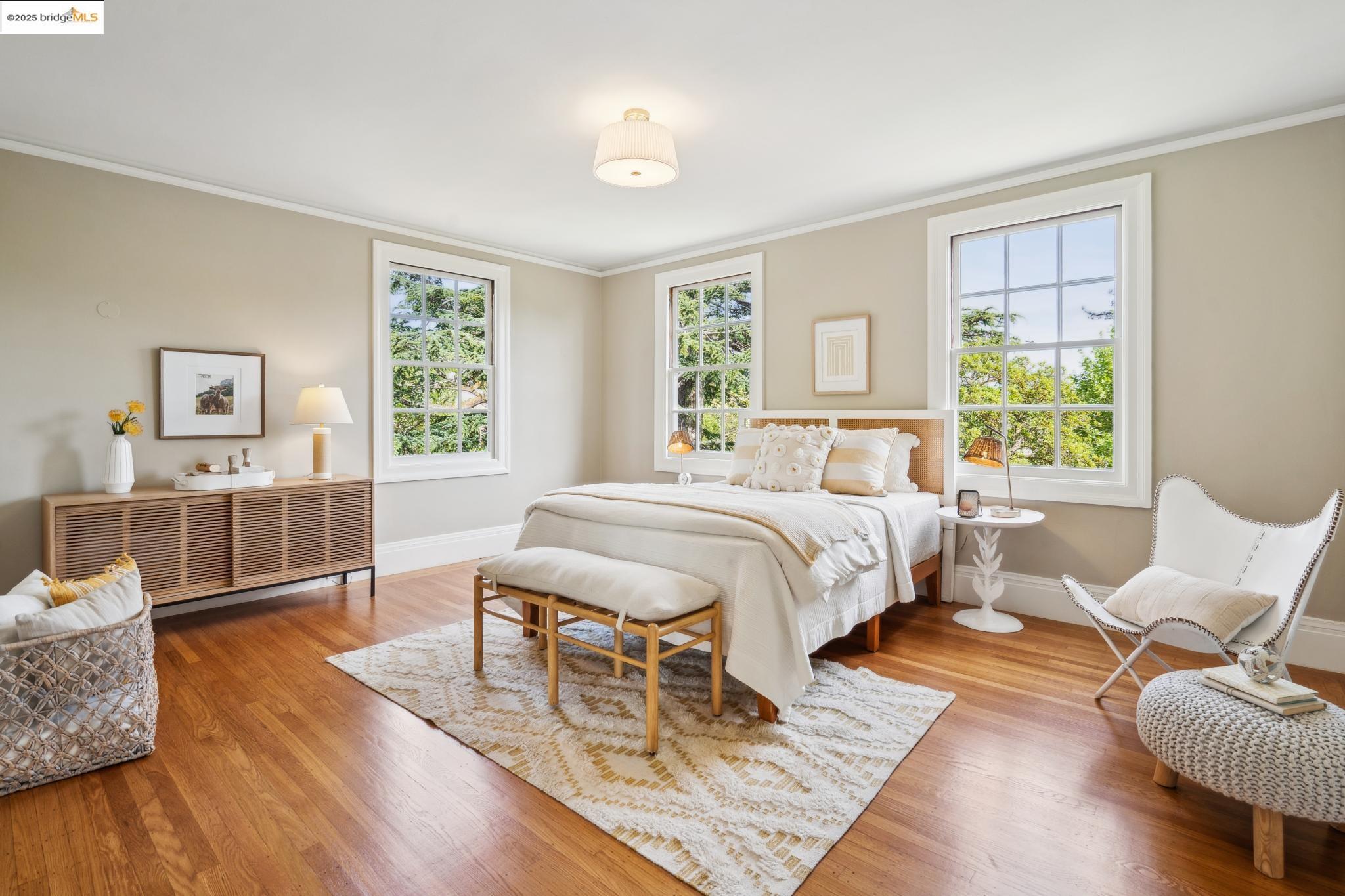 858 Rosemount Rd, Oakland, California 94610, 4 Bedrooms Bedrooms, 8 Rooms Rooms,2 BathroomsBathrooms,Residential,For Sale,858 Rosemount Rd,41093240