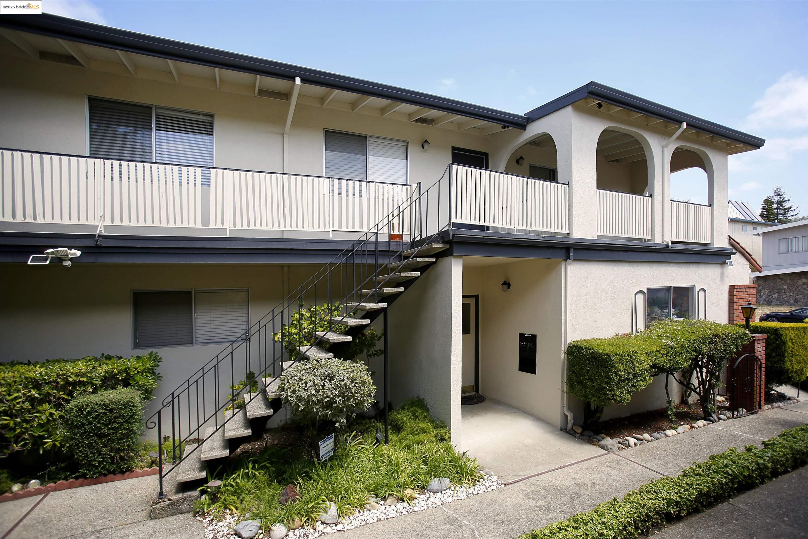 Detail Gallery Image 2 of 25 For 4336 Rilea Way, Oakland,  CA 94605 - – Beds | – Baths