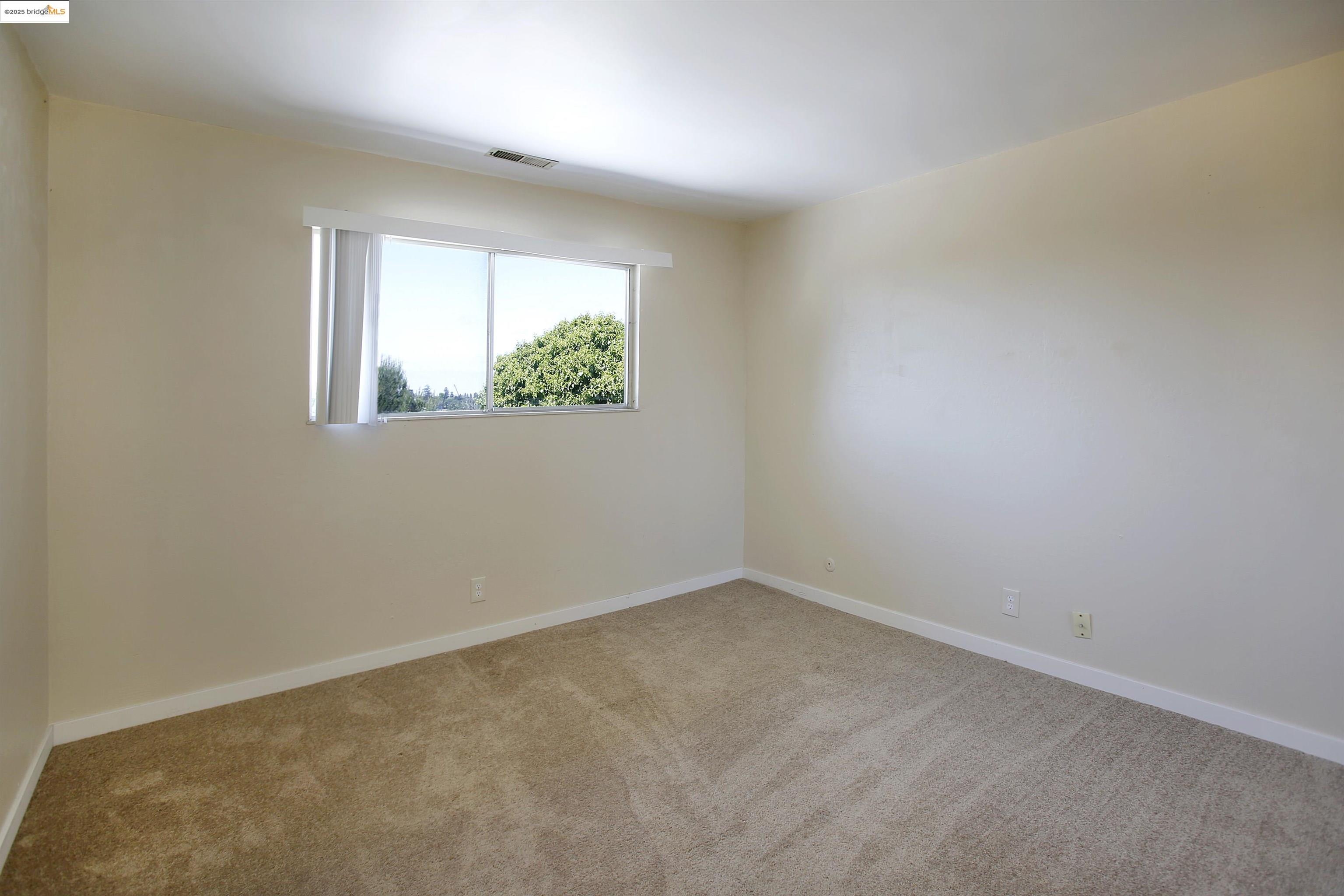 Detail Gallery Image 18 of 25 For 4336 Rilea Way, Oakland,  CA 94605 - – Beds | – Baths