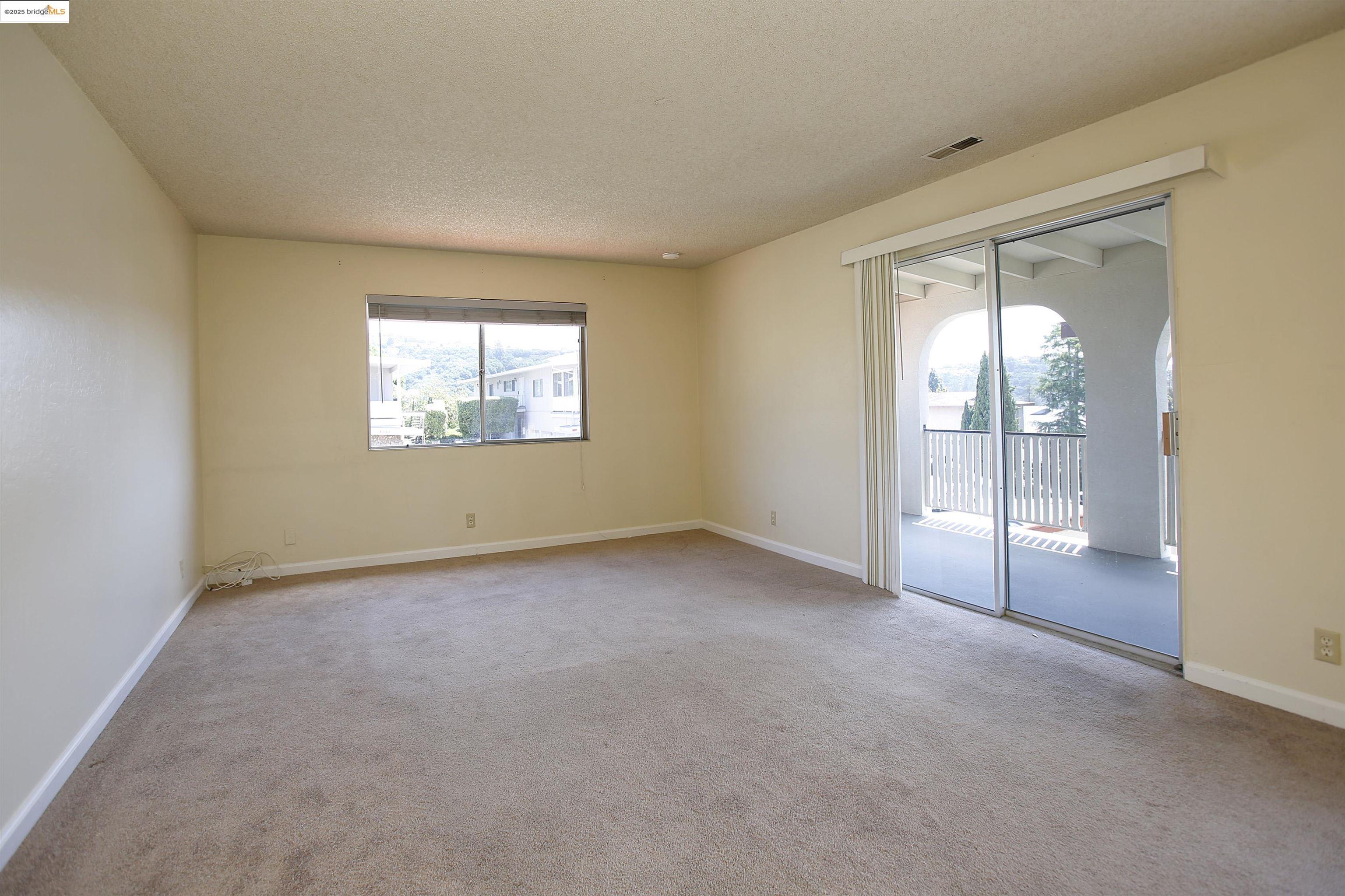Detail Gallery Image 3 of 25 For 4336 Rilea Way, Oakland,  CA 94605 - – Beds | – Baths