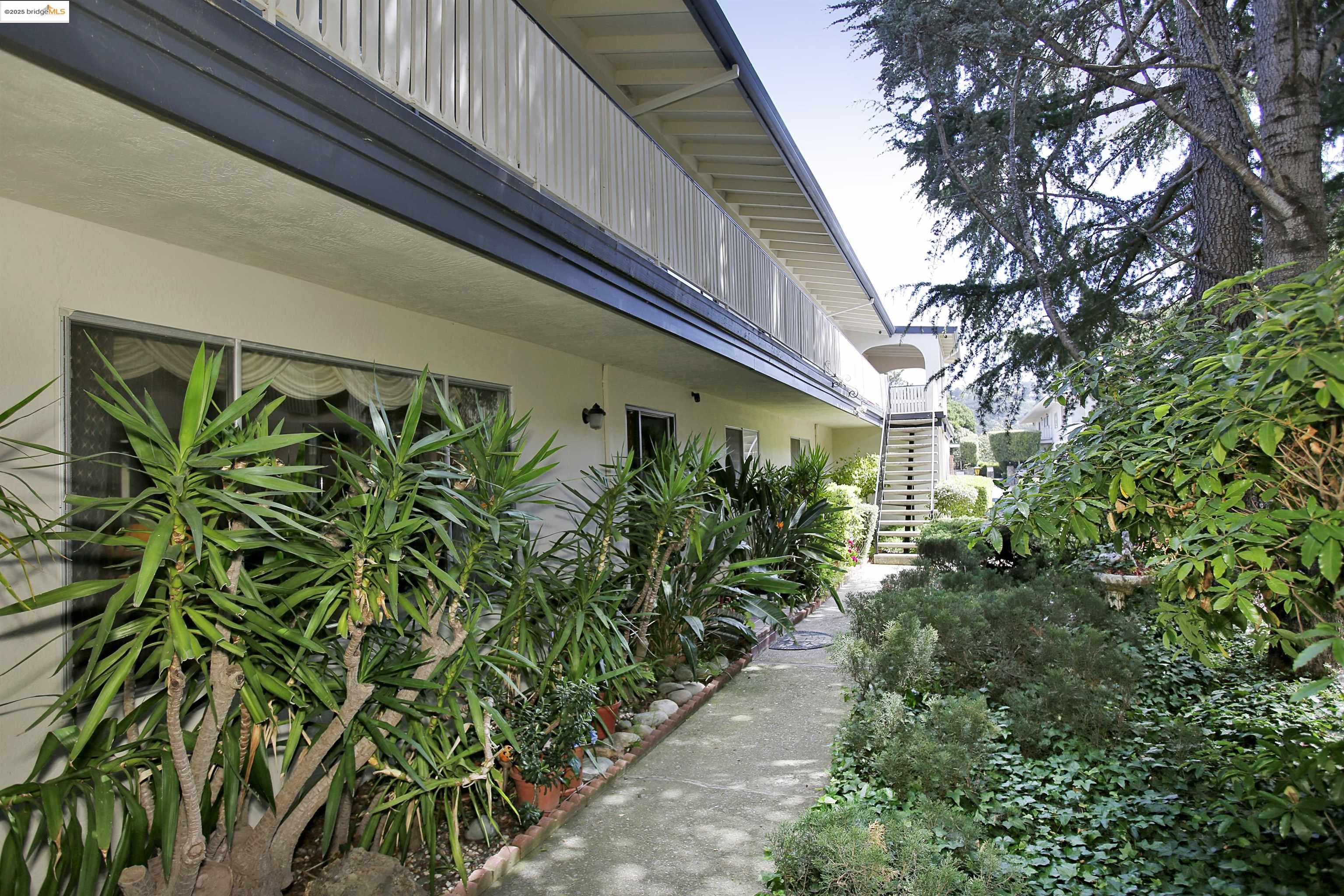 Detail Gallery Image 24 of 25 For 4336 Rilea Way, Oakland,  CA 94605 - – Beds | – Baths
