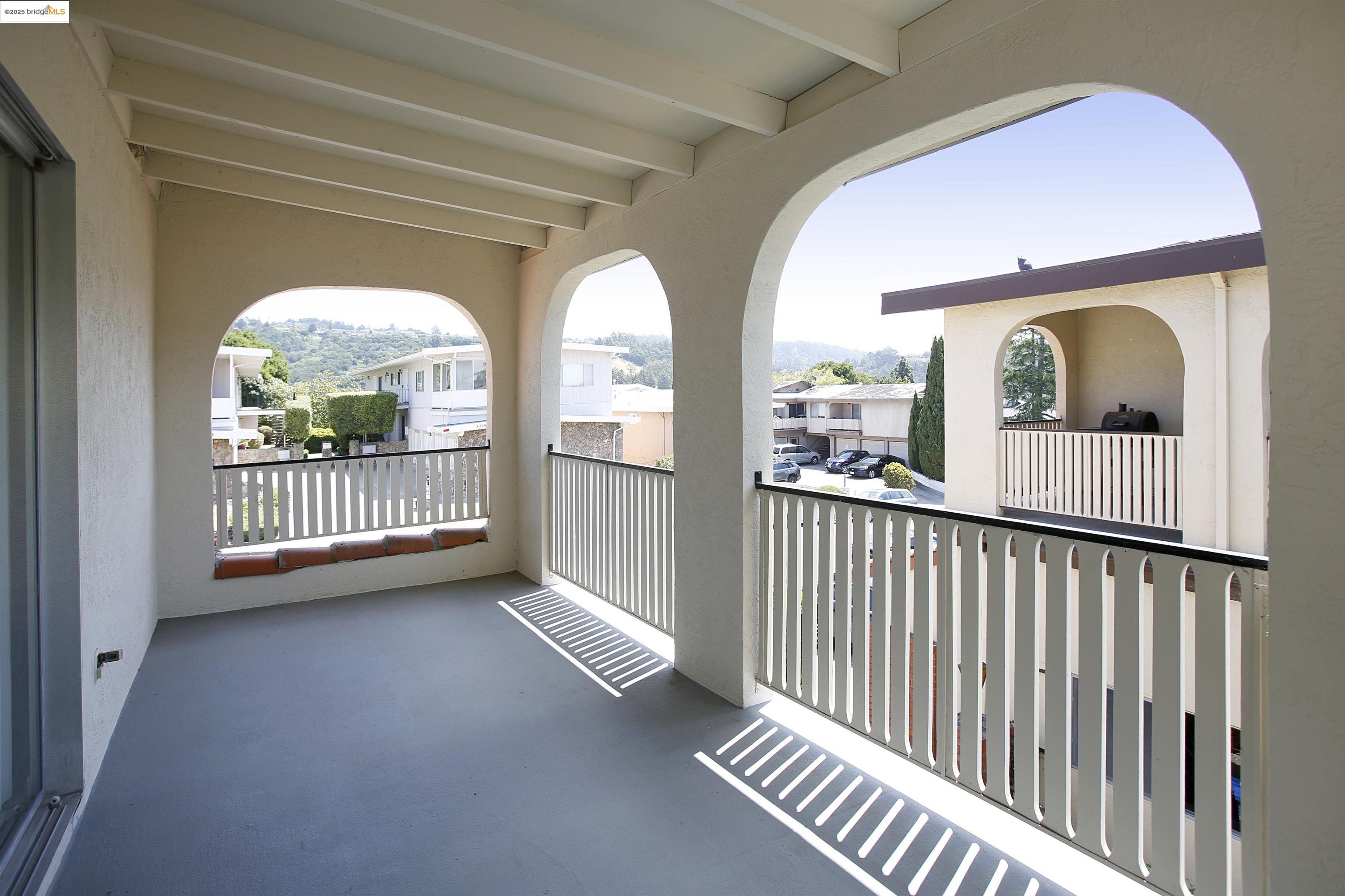 Detail Gallery Image 4 of 25 For 4336 Rilea Way, Oakland,  CA 94605 - – Beds | – Baths