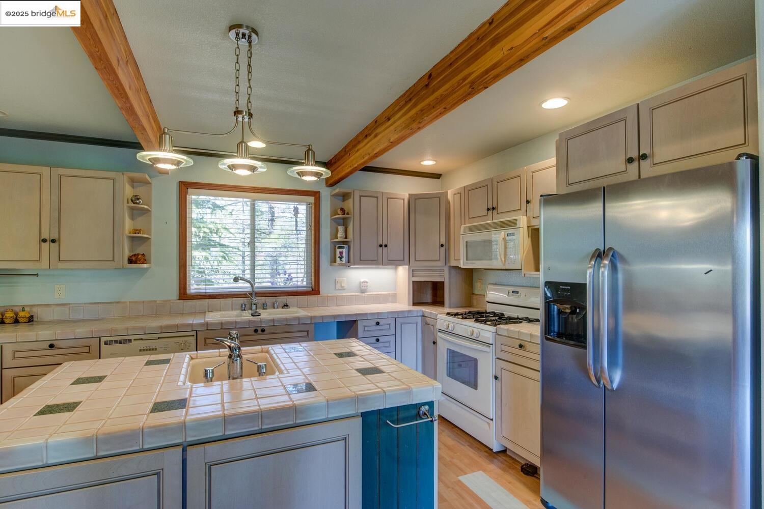 Detail Gallery Image 13 of 47 For 9413 Ponderosa, Coulterville,  CA 95311 - 3 Beds | 2 Baths