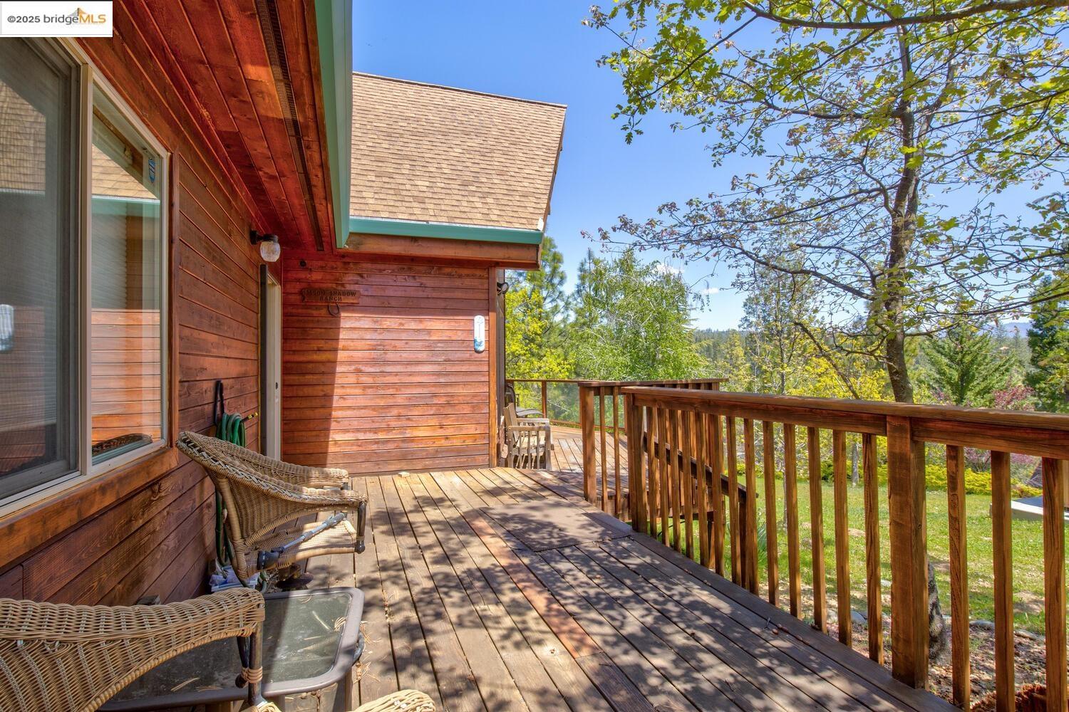 Detail Gallery Image 4 of 47 For 9413 Ponderosa, Coulterville,  CA 95311 - 3 Beds | 2 Baths