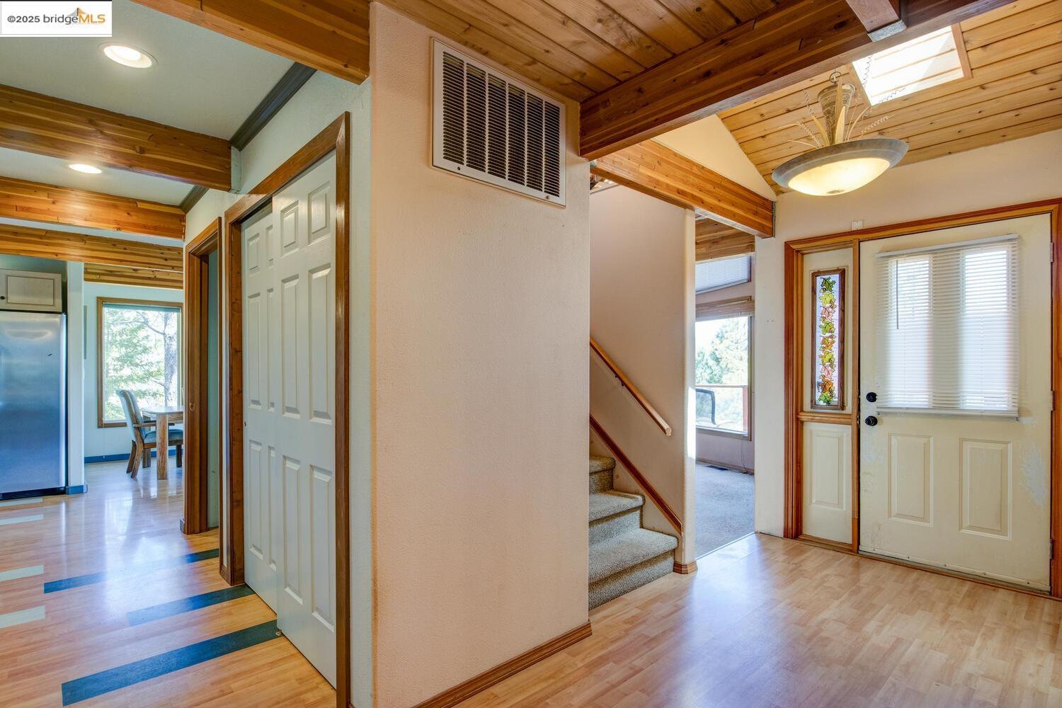 Detail Gallery Image 5 of 47 For 9413 Ponderosa, Coulterville,  CA 95311 - 3 Beds | 2 Baths
