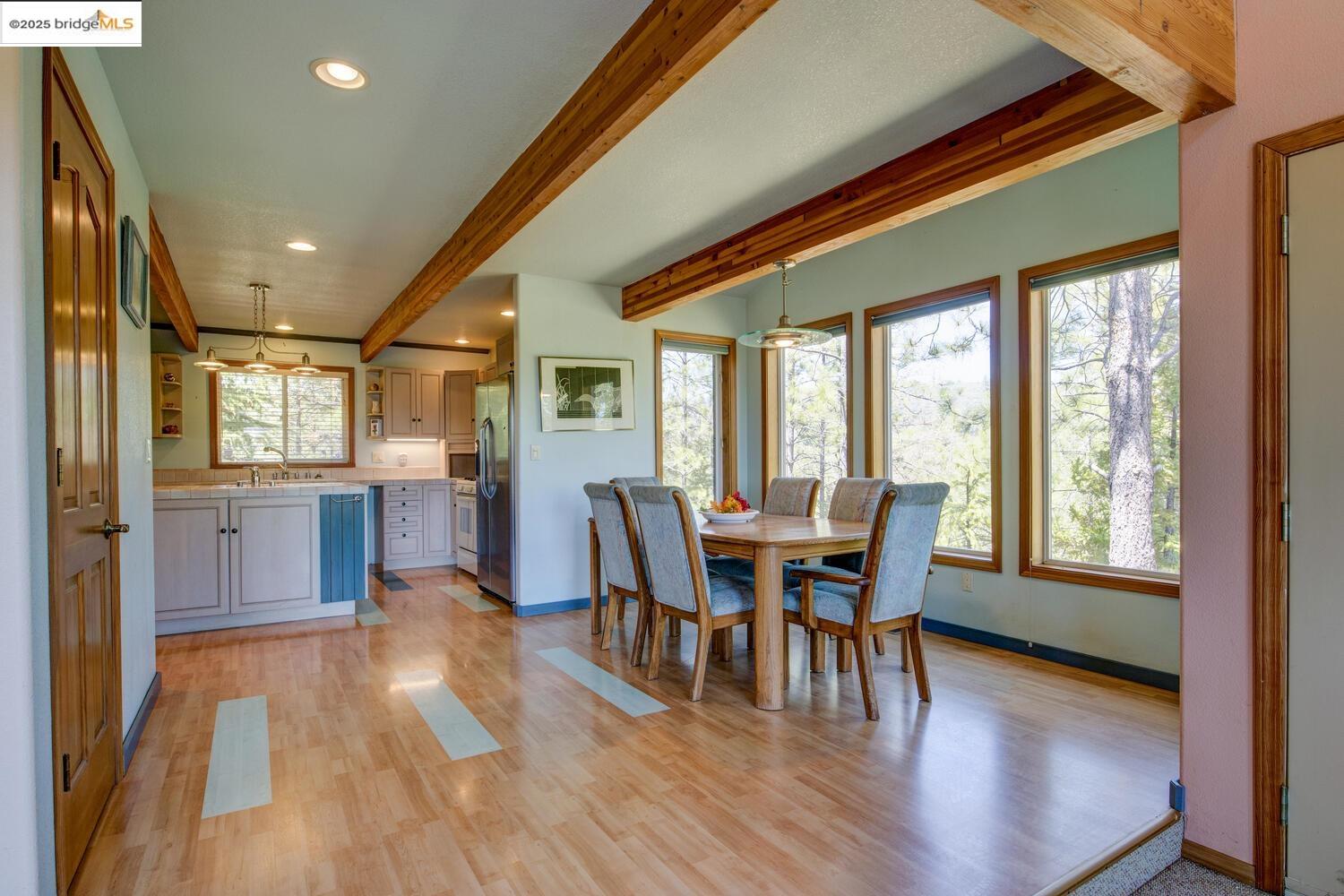 Detail Gallery Image 10 of 47 For 9413 Ponderosa, Coulterville,  CA 95311 - 3 Beds | 2 Baths