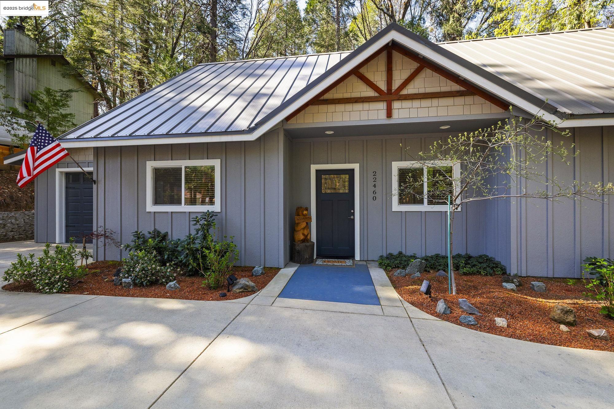 Detail Gallery Image 1 of 1 For 22460 Longeway Rd, Sonora,  CA 95370 - 3 Beds | 2/1 Baths